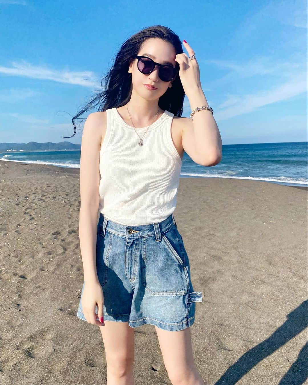 太田麻美さんのインスタグラム写真 - (太田麻美Instagram)「🏝🌞  #summer #beach #夏 #海」8月17日 11時30分 - asami0523