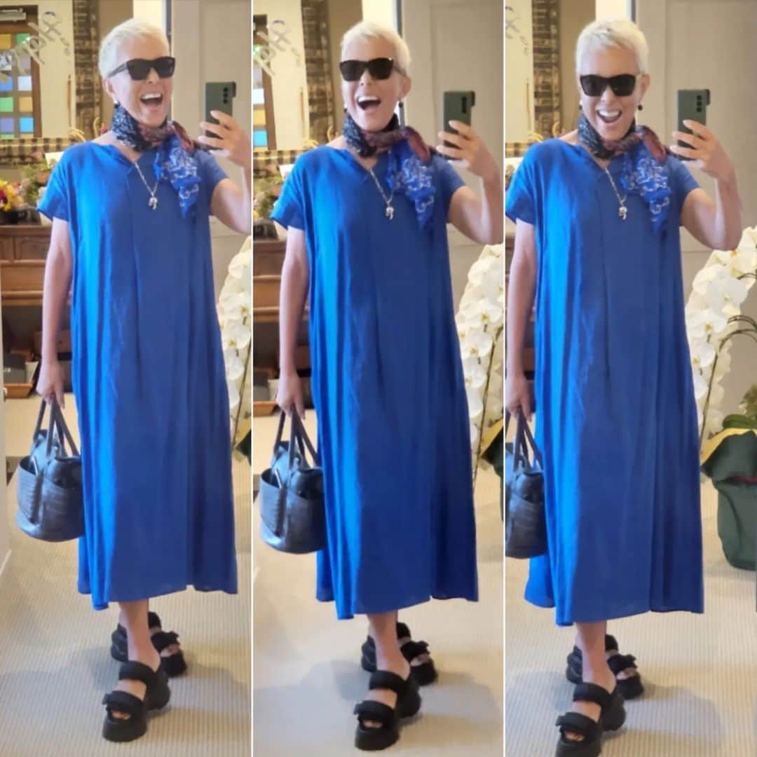 ピーターさんのインスタグラム写真 - (ピーターInstagram)「最近のお出掛けコーデ❤️  暑いから、 体にまとわりつかない、ゆったりめのワンピースやトップスが良いですね🎵(笑)  暑いから、皆さまも、お身体ご自愛下さいませ。 　　　　　　　 　　　　　　　慎之介拝  #ピーター #池畑慎之介 #真夏のコーデ  #ゆったり  #暑中お見舞い申し上げます。 #残暑お見舞い申し上げます。」8月18日 10時28分 - oziba1952