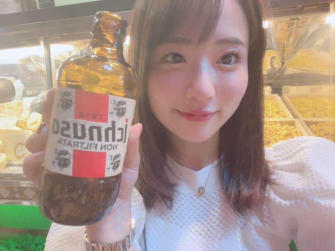 平嶋夏海さんのインスタグラム写真 - (平嶋夏海Instagram)「YouTube「はしれ！なっちゃんねる」でイタリアでの動画を更新しました！ 動画の中でも飲んでたこのビールが本当に美味しくて持って帰りたいって気持ちは強かったけど瓶は流石に重すぎるって泣く泣く諦めました😭 日本でものみたいなあー🍺 今回の動画はVlogなのでバイク乗りじゃない方も楽しめると思います💓」8月18日 11時05分 - natsuminsta528