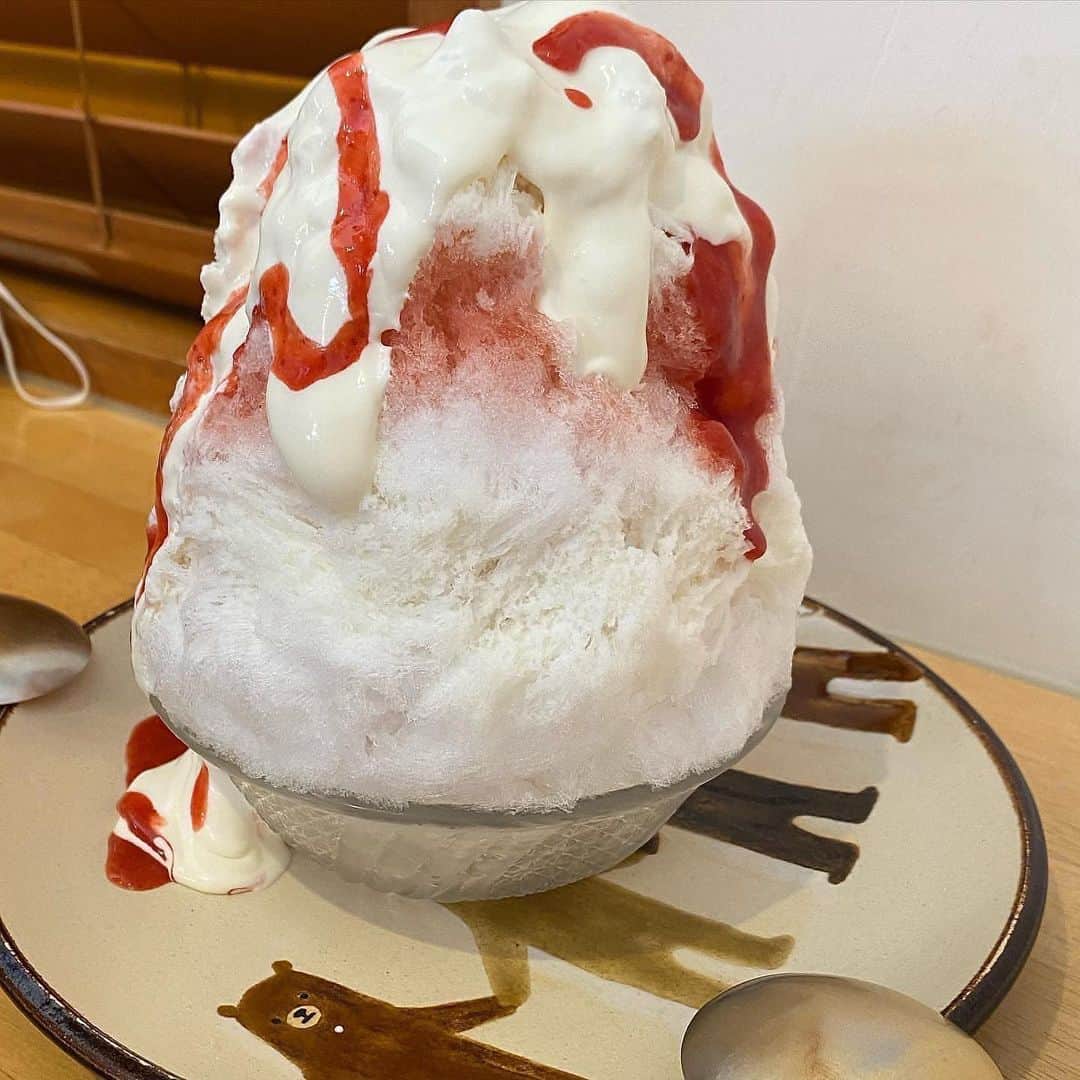 新井遥さんのインスタグラム写真 - (新井遥Instagram)「＾＾ 7月に食べたカキ氷🍧🧊 メロンミルクおいしかったなぁ~~」8月18日 20時26分 - haruka_arai_ar