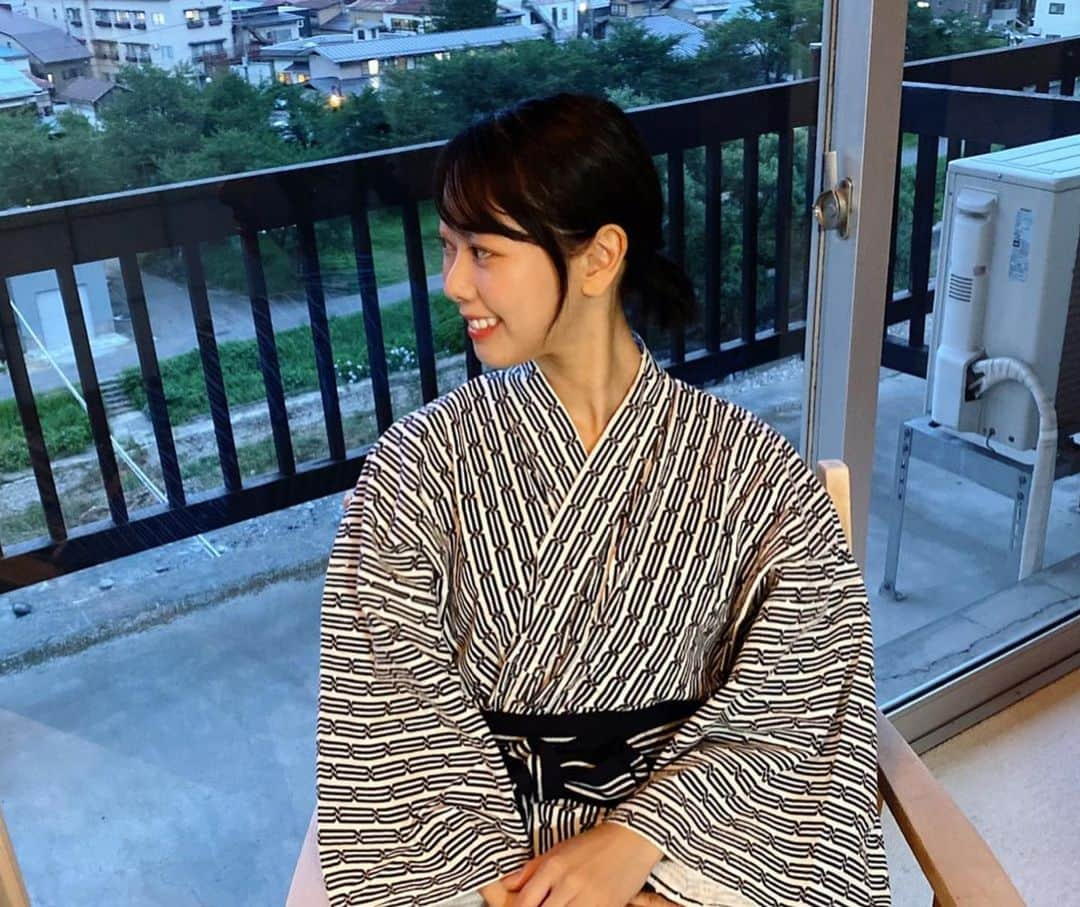 田中杏樹さんのインスタグラム写真 - (田中杏樹Instagram)「少しだけに米沢に帰省してました！ 久しぶりの実家でゆっくり過ごせて、ちょんじろうにも会えて幸せでした🐶💕  そして小野川温泉にお泊まりしてきたよ！ 景色も温泉も最高でした😆✨ 久しぶりに良い休日でした🥰 みなさんもお盆休み楽しめましたか？ . . . . . . #温泉#旅行#お盆休み#山形県米沢市#小野川温泉#米沢市#旅館」8月19日 16時37分 - tanaka_anju