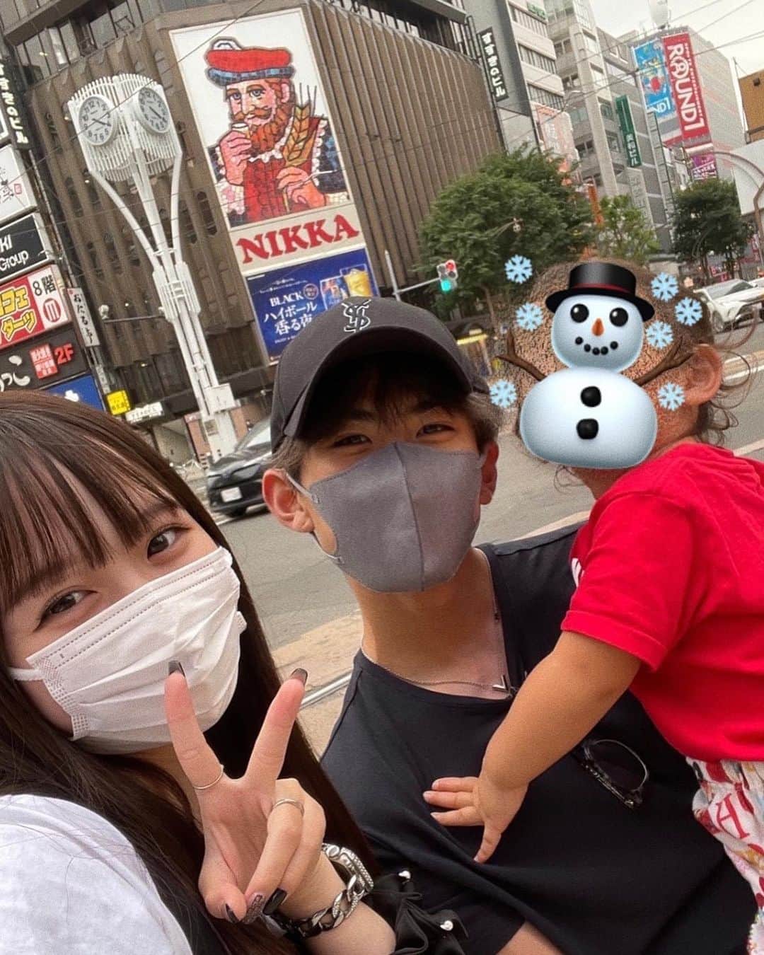 前田俊さんのインスタグラム写真 - (前田俊Instagram)「北海道旅行✈︎ とりあえず有名な所で写真撮ってきました📸 娘はニッカ見て「コクっコク」って言うてました😂」8月19日 19時10分 - maeda__shun