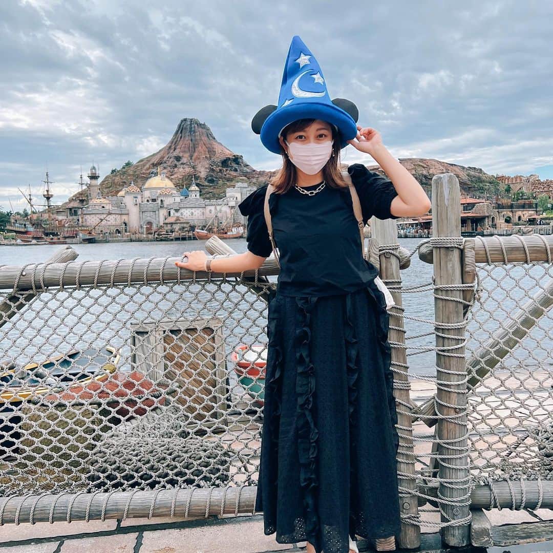 菊地亜美さんのインスタグラム写真 - (菊地亜美Instagram)「. この帽子被ってる人一度も見なかった…🥹 私はこれしかないと思って一目惚れの即決だったのに🥹笑」8月19日 20時00分 - amikikuchi0905