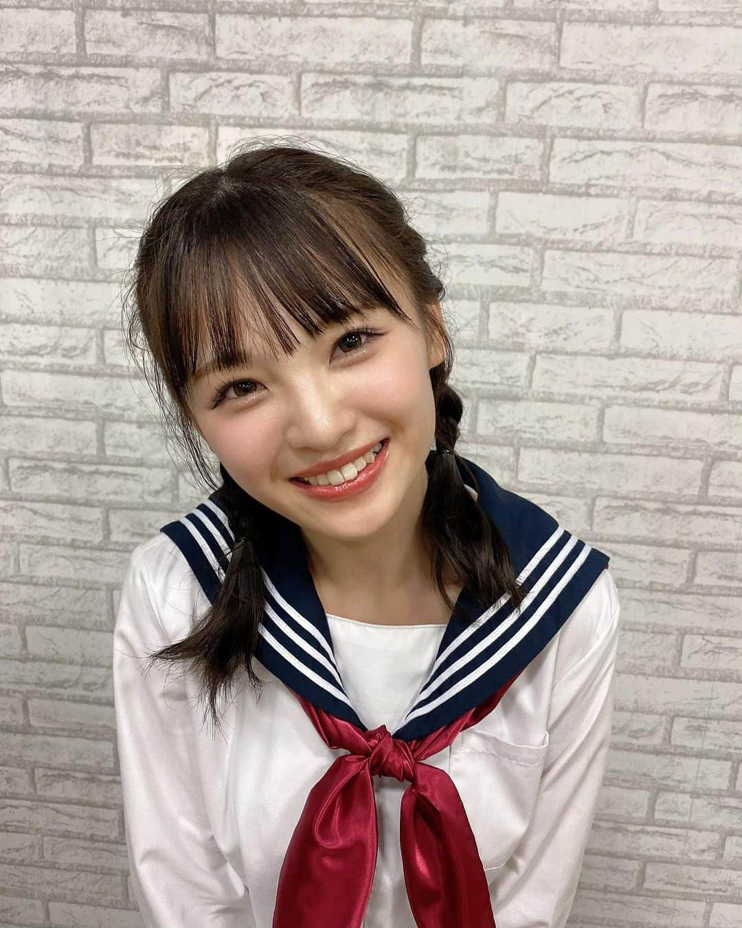 新澤菜央さんのインスタグラム写真 - (新澤菜央Instagram)「制服のリボン、、解いてみる❔❔❔ ⠀ ⠀  #ムチャクセ公演 #ありがとうございました」8月19日 20時30分 - _shinshin_48