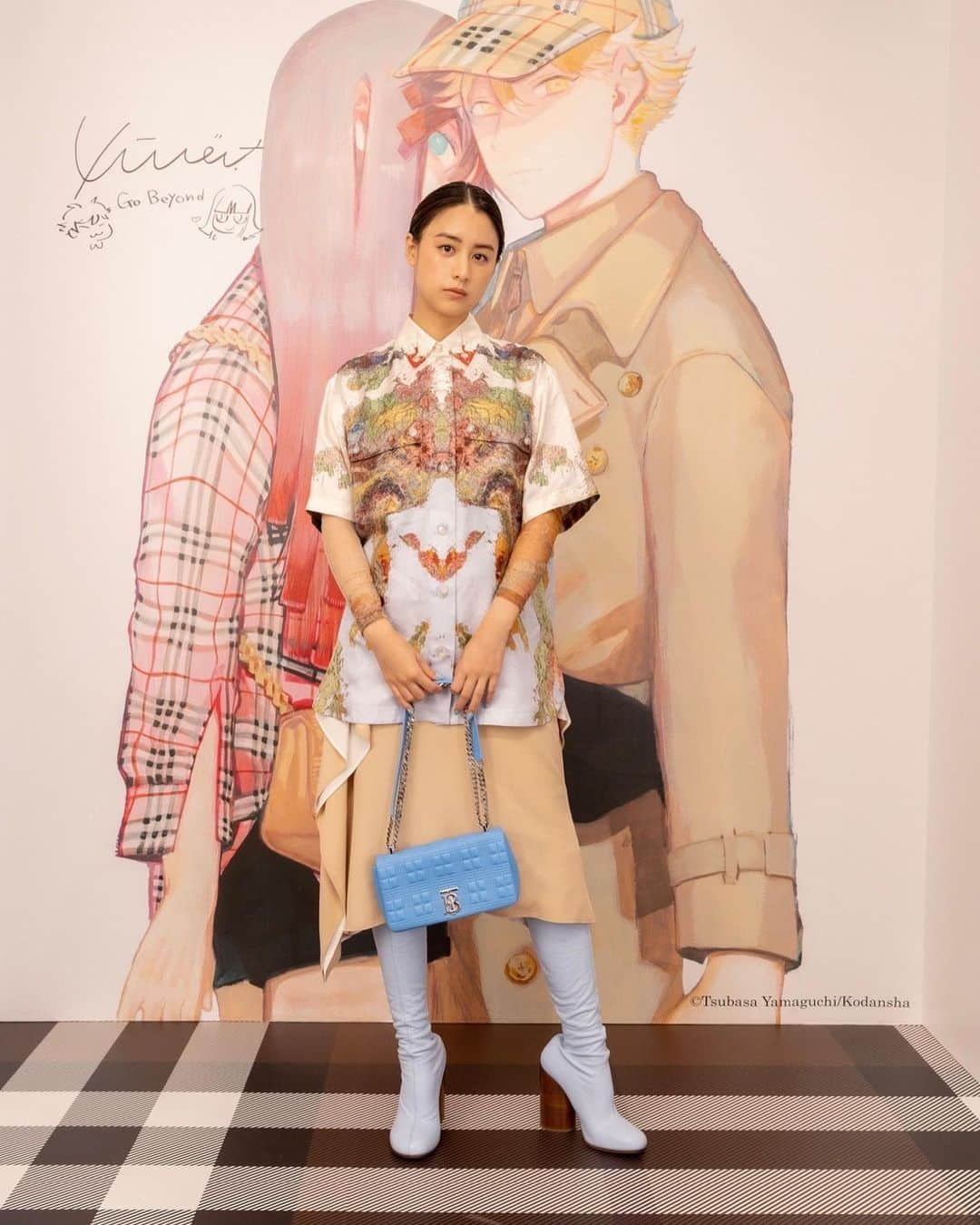 山本美月さんのインスタグラム写真 - (山本美月Instagram)「☽･:*  BURBERRY×ブルーピリオド  一足先に、お邪魔しました☆  #バーバリーxブルーピリオド  #burberryxblueperiod」8月19日 22時35分 - mizuki_yamamoto_official