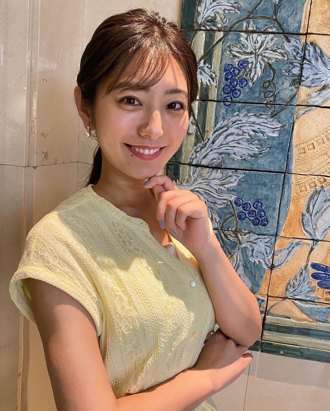 白戸ゆめのさんのインスタグラム写真 - (白戸ゆめのInstagram)「👗 . #東京インフォメーション #衣装 衣装に合わせたヘアスタイルも 注目してもらえたらと思います✨」8月21日 13時15分 - yumeno.s_