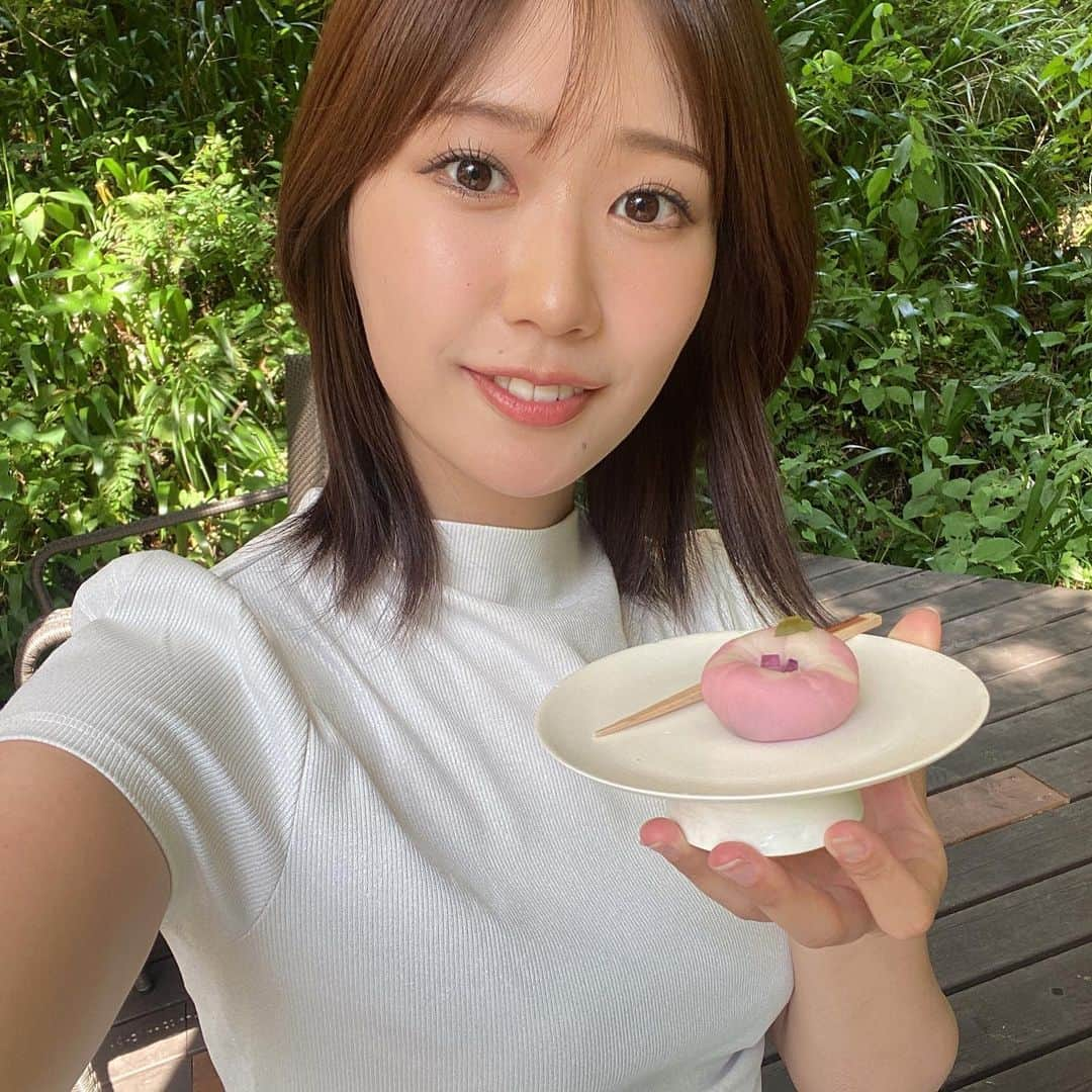 藤澤響花さんのインスタグラム写真 - (藤澤響花Instagram)「季節毎に行きたいところ🍵🌿 ロケーション抜群じゃない？🫶🏻  #カフェ#伊豆カフェ#伊豆グルメ#伊豆旅行#伊豆観光#カフェ巡り#カフェ部#カフェスタグラム#和菓子#和菓子カフェ#抹茶スイーツ#朝顔#自然#田舎カフェ#cafe#くびれボブ  #前髪カット#cafestagram#japanesefood#japan#ınstagood」8月21日 21時13分 - kyoka_fujisawa