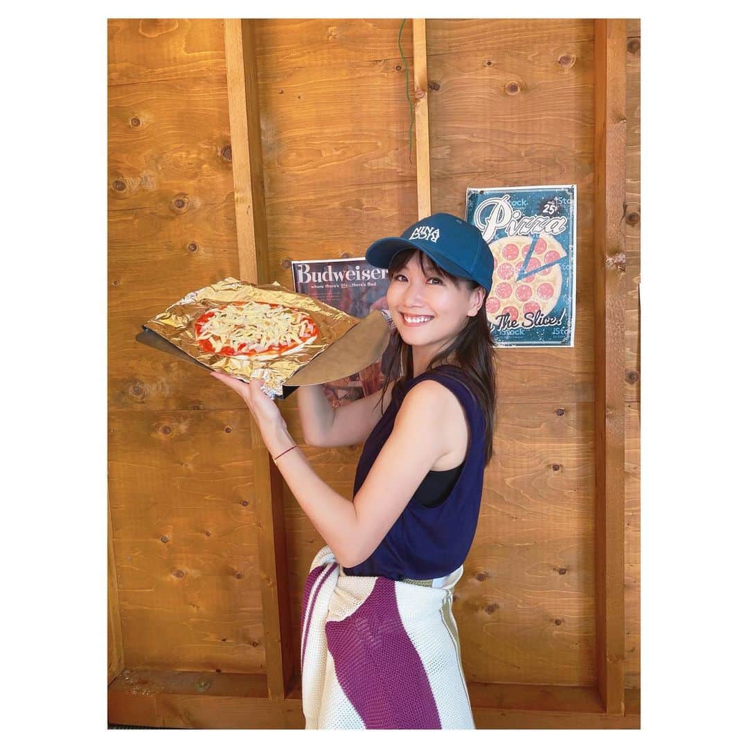 大塚愛さんのインスタグラム写真 - (大塚愛Instagram)「ピザ焼くよー ピザ焼けたよー  ピザ　ビバ　ハピ　ピザ  AIO　#ピザ #ピッツァ #pizza」8月22日 17時19分 - aiotsuka_official