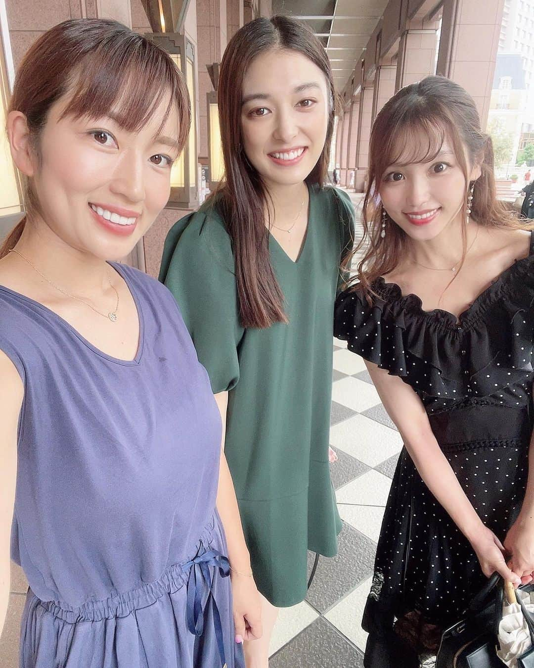 庄司ゆうこさんのインスタグラム写真 - (庄司ゆうこInstagram)「恵比寿ガーデンプレイス39階のロングレインでランチ❤️ タイ料理が好きで最近よく行ってる☺️ りなちゃんとかずえちゃんに、はるきくん抱っこしてもらえた❣️ 生後半年にもなると動きまわるから一緒にランチはなかなか大変🤣 ももちゃんの時より動きが激しい🤣 さすが男の子だー(^^) それにしても赤ちゃんなのに貫禄すごいなぁー笑 #恵比寿ガーデンプレイス#恵比寿ランチ#タイ料理#ロングレイン#生後半年#生後6ヶ月#男の子ベビー #男の子ママ#育児#2人育児#姉弟#一姫二太郎」8月22日 23時48分 - yuko.shoji