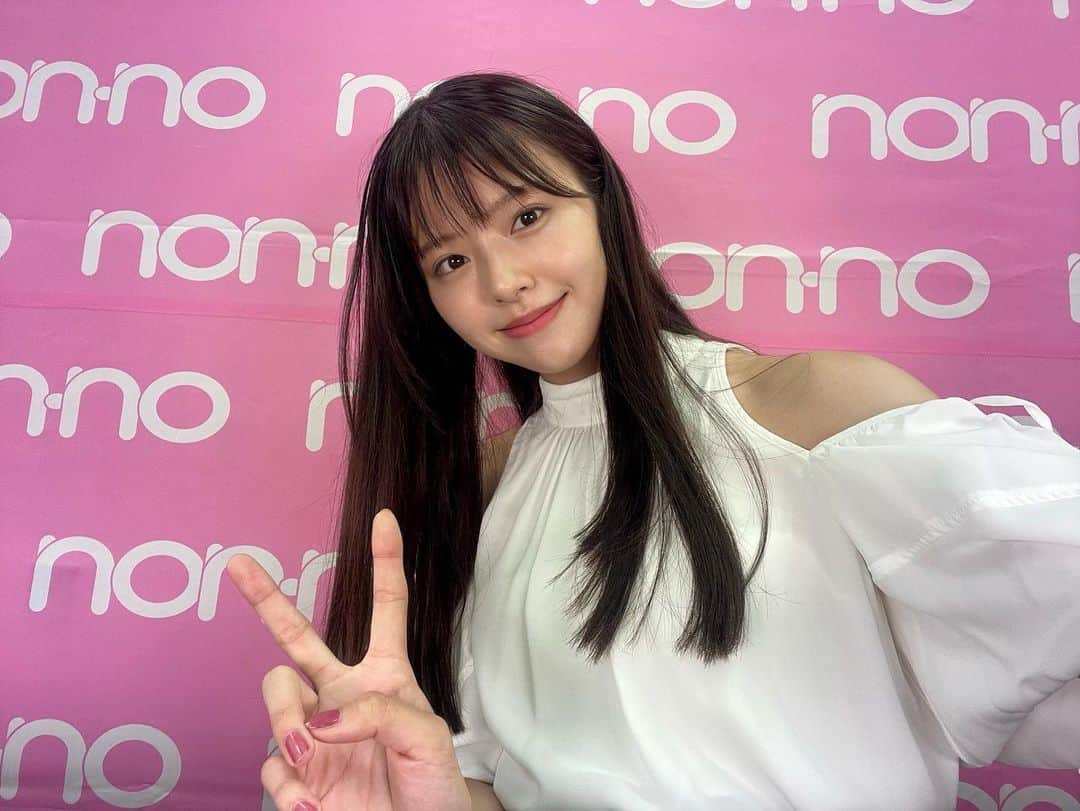 鈴木ゆうかさんのインスタグラム写真 - (鈴木ゆうかInstagram)「.  nonnoインスタライブ ありがとうございました♡  秋がいっぱい詰まった今月号 絶対みてねー！！  #ノンノ @nonno_magazine」8月23日 20時23分 - yuu_pl