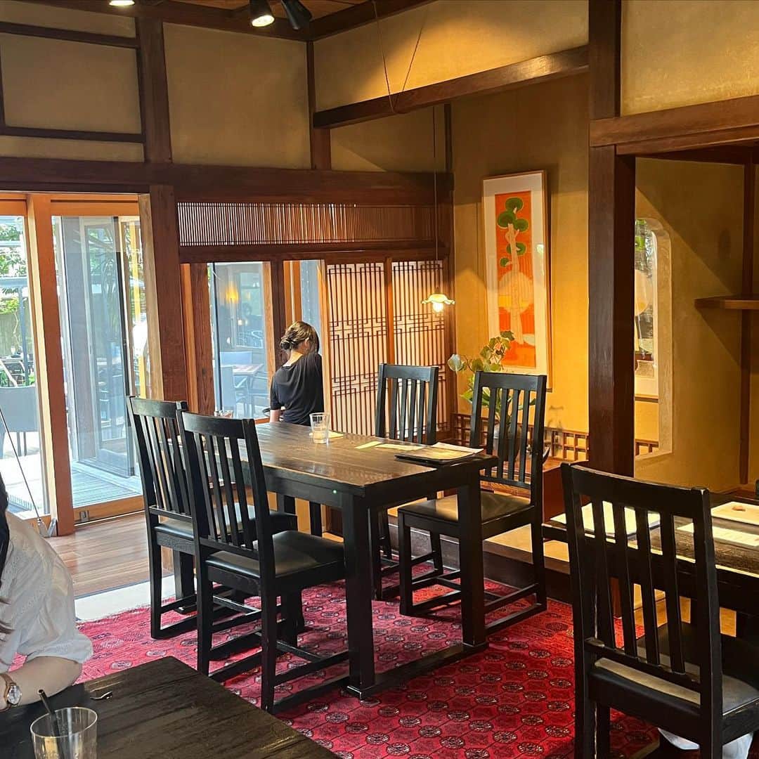 広瀬未花さんのインスタグラム写真 - (広瀬未花Instagram)「今回の逗子・鎌倉旅行では気になっていた 鎌倉・松原庵さんにも行けました💓  古民家のお蕎麦屋さんで、 入り口も店内もとても素敵な雰囲気なんです♡  鴨せいろを頼みましたが、お蕎麦も綺麗でとても美味しかったです♪  2.3週間の海外渡航から帰国して、 真っ先に食べたいものも お蕎麦っていうくらい、大好き💓」8月24日 12時16分 - micahirose