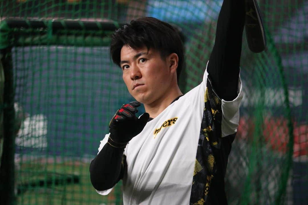 阪神タイガースさんのインスタグラム写真 - (阪神タイガースInstagram)「8月24日DeNA戦、本日の試合前練習の様子です！ #山本泰寛 選手 #佐藤輝明 選手 #大山悠輔 選手 #長坂拳弥 選手 #江越大賀 選手 #陽川尚将 選手 #島田海吏 選手 #ラウルアルカンタラ 選手 #才木浩人 選手 #岩貞祐太 選手 #阪神タイガース  #イチにカケル！」8月24日 16時42分 - hanshintigers_official