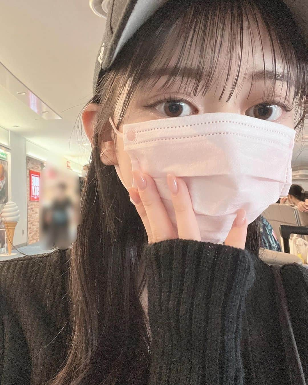 高比良由菜さんのインスタグラム写真 - (高比良由菜Instagram)「・ この日はストリートな気分だった から黒多めのコーデにしたよ⸜♡⸝  久しぶりに帽子も被って テンションあがってた^^  ∴∵∴ ୨୧ ∴∵∴ ୨୧ ∴∵∴ ୨୧ ∴∵∴ #高比良由菜#ゆなな#ニコラ#nicola#ニコモ#ニコラ9月号発売中#」8月24日 19時34分 - yuna_takahira_official