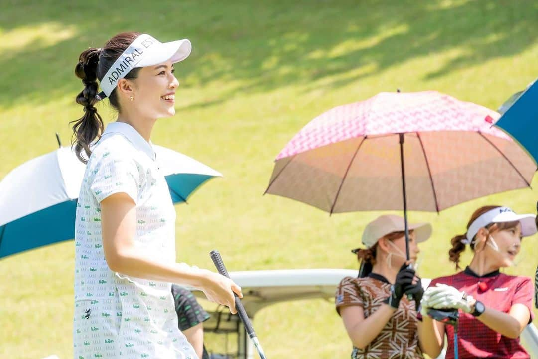 石井里奈さんのインスタグラム写真 - (石井里奈Instagram)「またBS12のヒロインバトルに出演します⛳️💕 9月の毎週日曜日夜18時半放送で全4回✨ 前回から半年ぶりの出演❣️ 成長を見ていただけたら嬉しいです💛 . ペアは前回一緒に出て優勝した @a.ya.ka0301 ♡心強いゴルフうますぎる尊敬する妹👏✨ ゴルフウェアは @admiral_golf_jp ♡ . 結果はいかに！ぜひチェックしてね📺 . #りなまるゴルフ #ゴルフ女子 #ゴルフ #ゴルフウェア #ゴルフコーデ #admiralgolf #golf #ゴルフ好きな人と繋がりたい #ゴルフスイング」8月24日 20時06分 - ri7tin1025