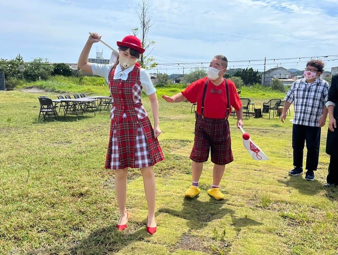 渡邊渚さんのインスタグラム写真 - (渡邊渚Instagram)「今週のもしもツアーズは『今日は充電しないよ🔌ガソリン車で行く夏の房総ツアー🚗💨』  大好きなもしツアに、再び行ってきましたー！ 9月末で放送が終わってしまう寂しさをずっと抱えていましたが、またみなさんにお会いできて元気をもらえました😊 やっぱりもしツアは楽しいな〜  ゲストは出川哲朗さん、ずんの飯尾和樹さん！  27日18:30〜『もしもツアーズ』ご覧ください。  #もしもツアーズ#もしツア#南房総」8月25日 17時15分 - watanabenagisa_