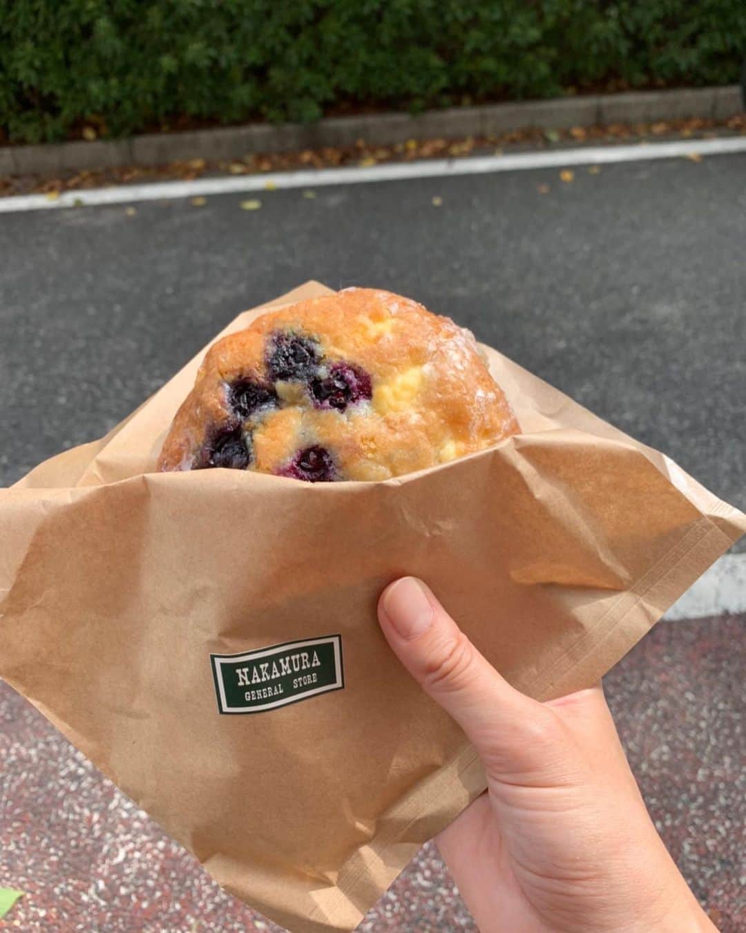 熊澤枝里子さんのインスタグラム写真 - (熊澤枝里子Instagram)「💜💜💜  美味しいブルーベリースコーンを食べたら、たまたま自分がブルーベリースコーンと同じ色だった🫐🧁😋」8月25日 18時08分 - kumazawa_eriko