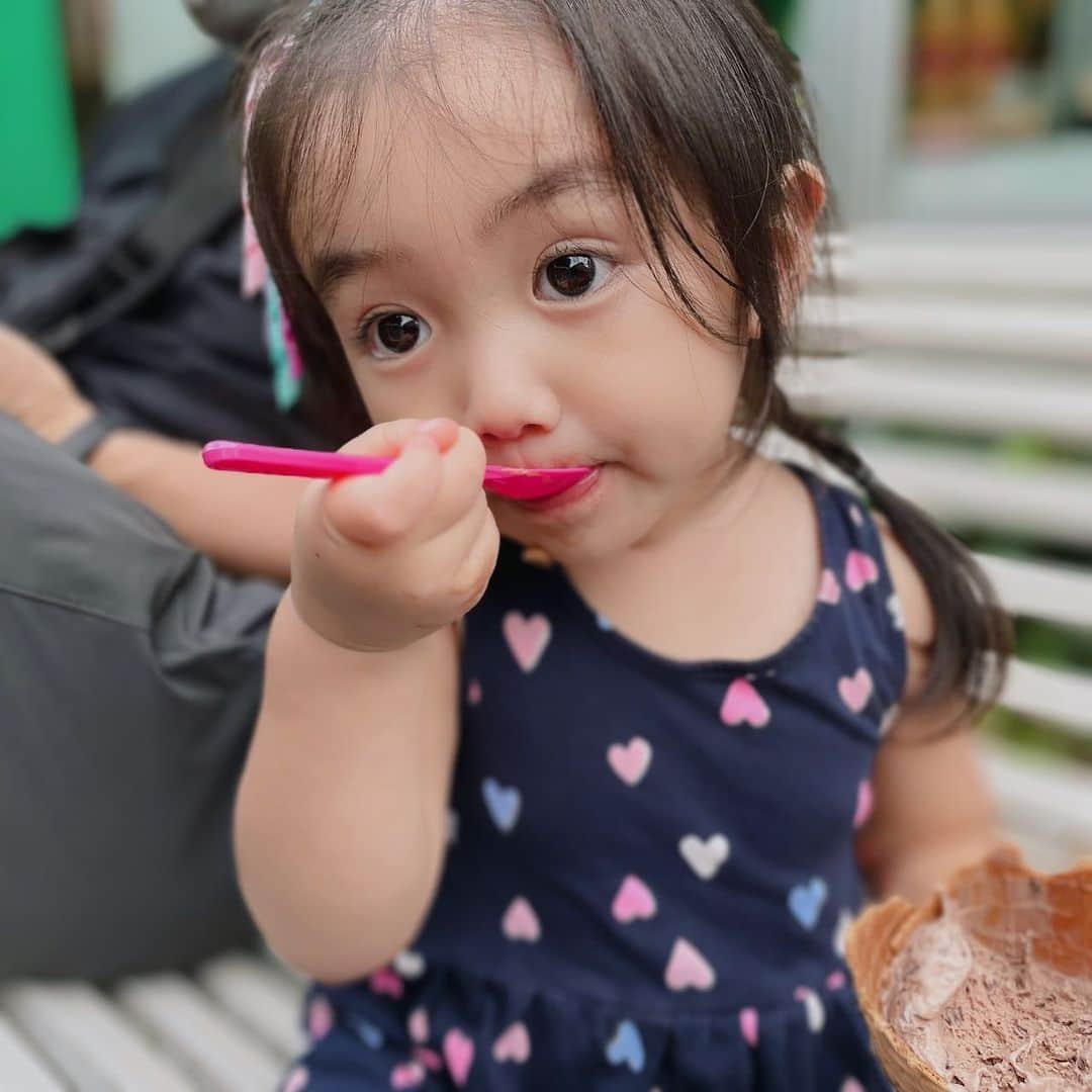 chayさんのインスタグラム写真 - (chayInstagram)「姪っ子ちゃん🥰🍦 大きくなりました✌️  #姪っ子 ちゃん #baby #赤ちゃん」8月25日 21時23分 - chay1023_official