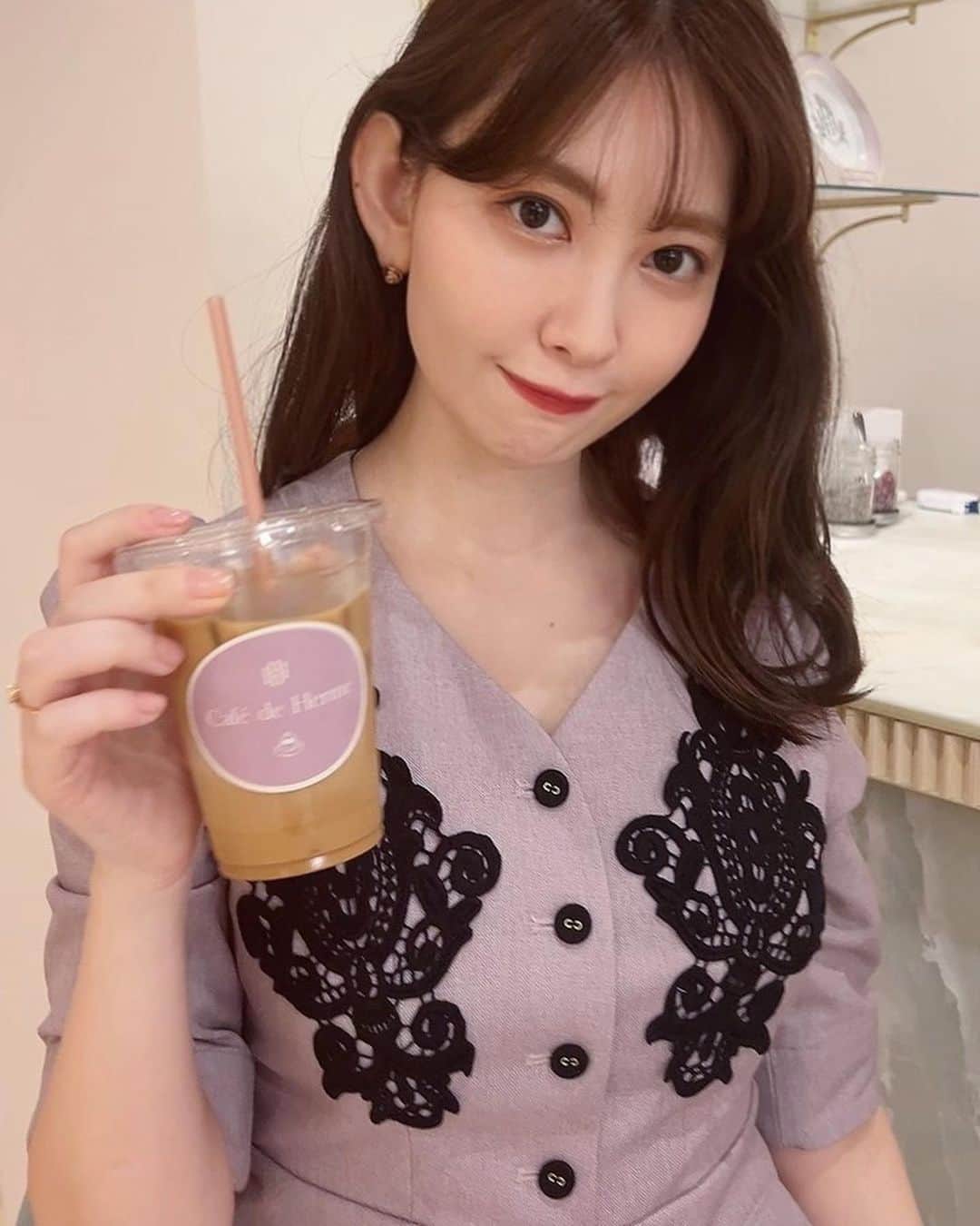 小嶋陽菜さんのインスタグラム写真 - (小嶋陽菜Instagram)「lilac mood🐰💅🏻🔮🍂」8月27日 16時24分 - nyanchan22