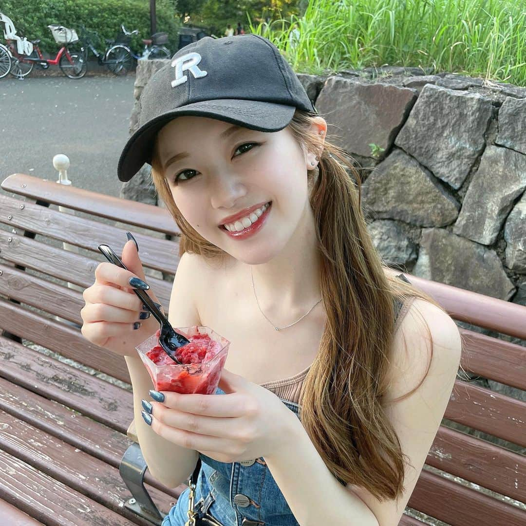 萩田帆風さんのインスタグラム写真 - (萩田帆風Instagram)「. 夏楽しんでま〜す🍧 🍺はかなちゃんので〜す笑」8月28日 21時37分 - honchandaayo