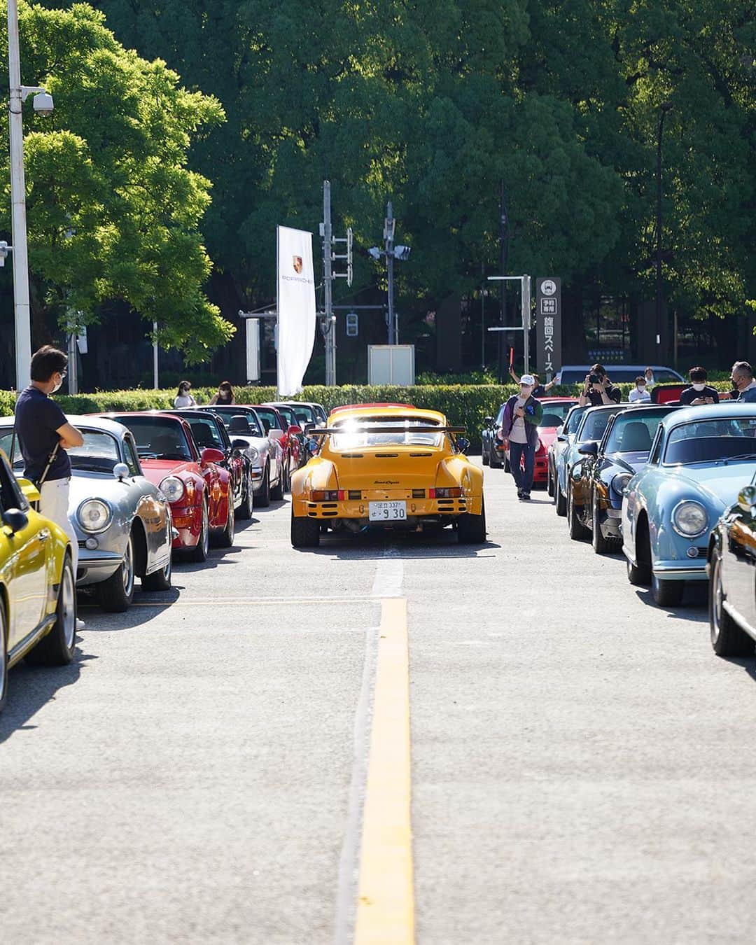 Porsche Japanさんのインスタグラム写真 - (Porsche JapanInstagram)「次回のポルシェガレージは、10月2日。京都で、再びスポーツカーの歴史に刻まれたポルシェクラシックが集まります。  テーマはカラフル & ユニーク。エントリーは 9月4日(日) まで。洗練されたデザインが会場を彩るのを、ぜひお見逃しなく。  #ポルシェ #Porsche #PorscheJapan #ポルシェガレージ #PorscheGarage #クラシックカー」8月29日 19時55分 - porsche_japan