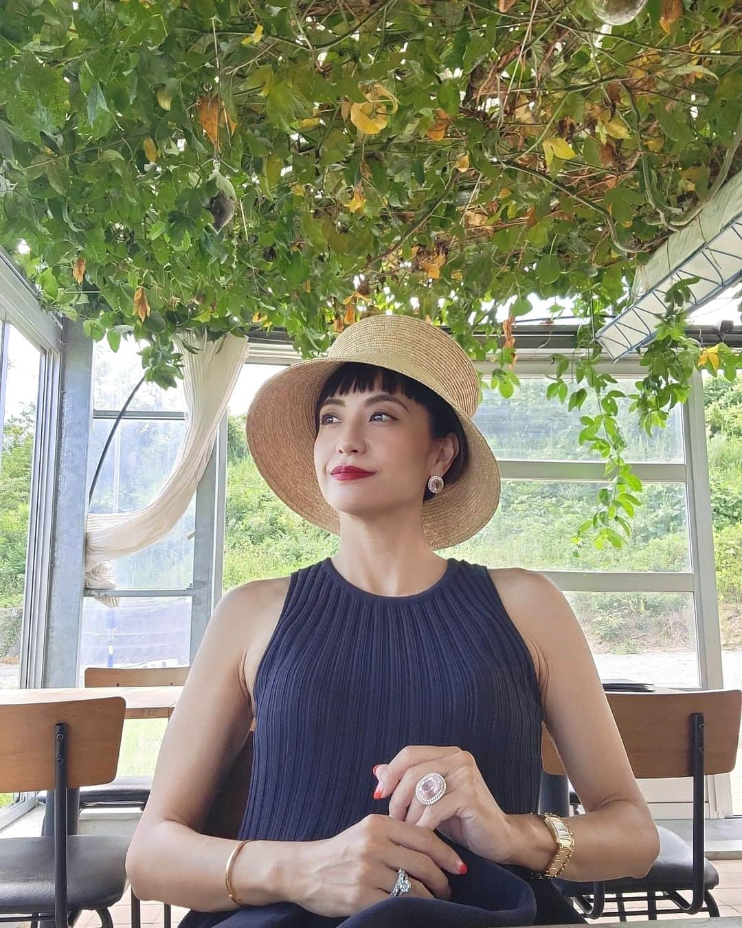 三喜本惠美さんのインスタグラム写真 - (三喜本惠美Instagram)「・ 淡路島旅行 最終日は 観光をしながら神戸までドライブしましたよ→  東京にもスタッフやお友達の分まで送った程 やっぱり玉ねぎが美味しかったです🧅 しばらく玉ねぎステーキにハマりそうです🧅 #淡路島観光#玉ねぎスープ」8月29日 19時57分 - megumi_mikimoto