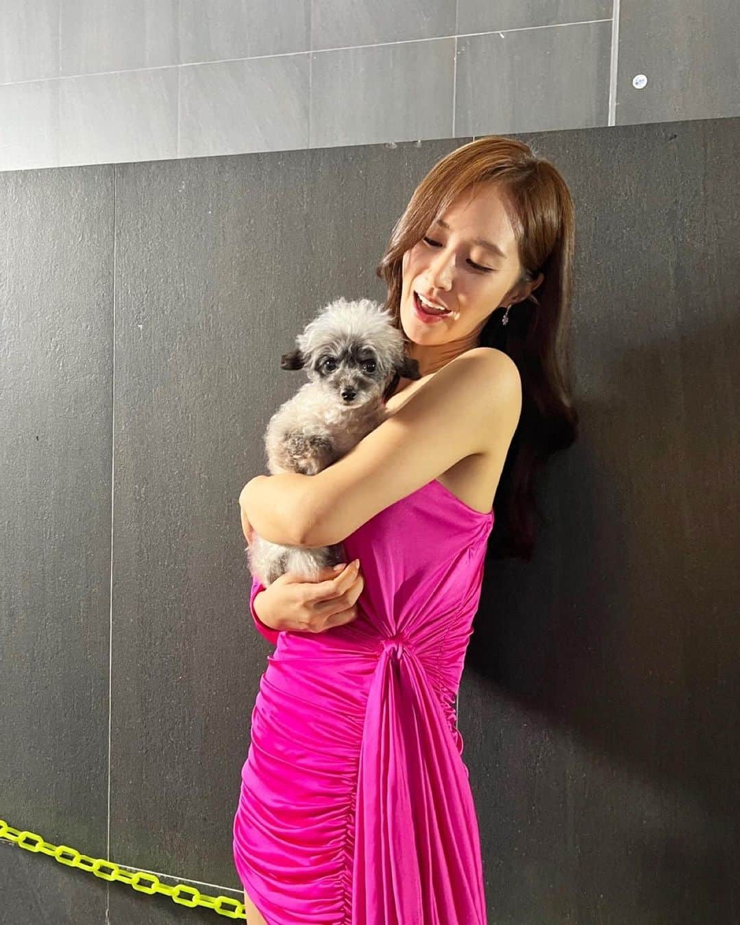 ユリ さんのインスタグラム写真 - (ユリ Instagram)「돈세라 열혈응원단장 뚜이 🐾」8月29日 22時12分 - yulyulk