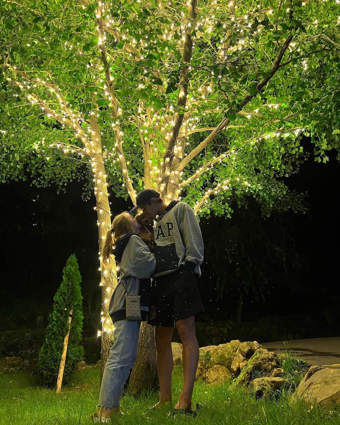 田中優衣さんのインスタグラム写真 - (田中優衣Instagram)「初めてラブ君とお泊まりでした🐶💗  軽井沢は思っていた以上に寒くて、 旅行予定のある皆さま羽織れるものをお忘れなく。」8月30日 16時49分 - heisei_8nen
