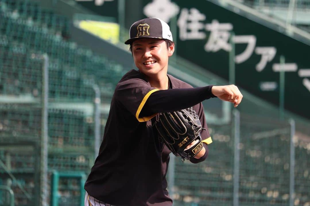 阪神タイガースさんのインスタグラム写真 - (阪神タイガースInstagram)「8月30日広島戦、本日の試合前練習の様子です！ #ジェフリーマルテ 選手 #坂本誠志郎 選手 #筒井壮 コーチ #梅野隆太郎 選手 #糸原健斗 選手 #江越大賀 選手 #島田海吏 選手 #浜地真澄 選手 #小林慶祐 選手 #島本浩也 選手 #佐藤輝明 選手 #岩貞祐太 選手 #阪神タイガース  #イチにカケル！」8月30日 17時02分 - hanshintigers_official