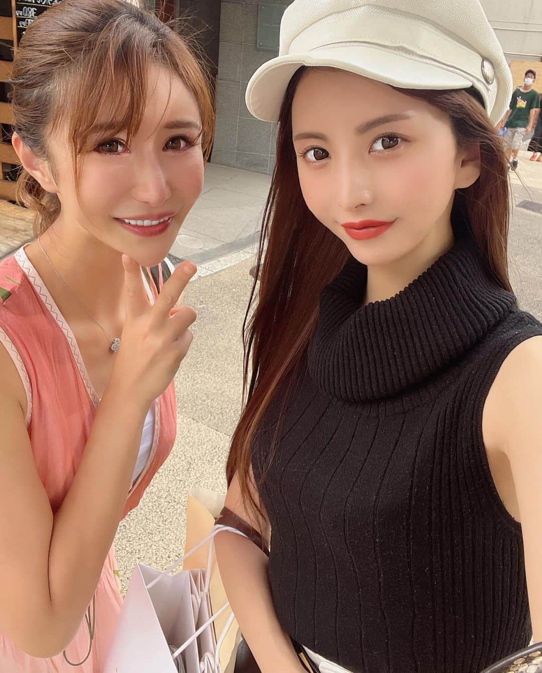 愛川みれいさんのインスタグラム写真 - (愛川みれいInstagram)「大好きな、なおさん♥️  出会って11年💓 今年もお誕生日のお祝いしてもらえて幸せ👼🌈💕✨  お婆ちゃんになっても お互いのお誕生日お祝いしたい🥂♥️  なおさん今年もありがとうございます💋✨Love  📍北青山AIX:S（エックス）のフレンチ🍴 とっても美味しかったからまた行きたいな♥️  #北青山#フレンチ#ランチ #お誕生日#バースデー#お祝い #友達#大切#大好き#愛川みれい」8月30日 19時11分 - mirei.aikawa