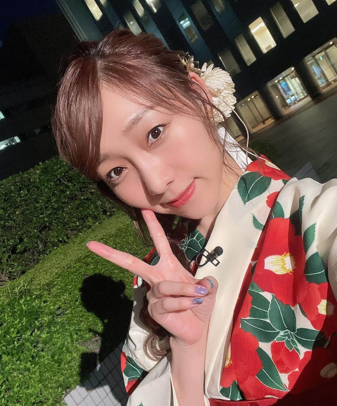 須田亜香里さんのインスタグラム写真 - (須田亜香里Instagram)「8月最後の朝だね。 浴衣写真でおはよう〜❤️ #NHK名古屋 #東海ドまんなか #nhkプラスで見逃し配信中   最後の2枚は動画で、ラストはリハ映像(笑) マジで初めて導火線に火をつけた時のだから声がうるさいのと腰が引けてる🙄 20年前はこういうの大人の役割だったから触らせてもらえなかったけど、自然な流れで今回自分がやることになって、やったことありませ〜んとか言う暇もなく無我夢中でした(笑)  浴衣姿の私に会いたかったなぁ〜という方は、土曜の #10チャン縁日 矢場会場に来ていただければ🤭 ロキポアプリで無料配信もあるよ！  8月31日(水) 🐣 #東海テレビスイッチ 9:50〜生放送  👙 #bubka 発売日 グラビアやってます！ セブンネットで買うと表紙だしポストカードも付いてくるよ。  9月1日(木) 🍀メ〜テレ #ドデスカ 6:00〜生放送  9月2日(金) 📻FM AICHI 20:30〜 須田亜香里×ASUNAL TREASURE  9月3日(土) 👘#テレビ愛知 #10チャン縁日@ 矢場公演 11:00〜生中継 13:30〜公開収録 20:30くらいまでちょいちょい会場にいるみたい。 それ以外にも私から重大発表があるとかないとか☺️  🎶NHK総合 #utatube 11:15〜  👀テレビ愛知 18:30〜 千原ジュニアの愛知あたりまえワールド #愛知あたりまえ  🏞TBSチャンネル1 23:00〜 須田亜香里卒業スペシャル #ゼロポジ  📻MBSラジオ 25:30〜 #ゴチャ14 生放送  9月4日(日) ✏️中日新聞コラム連載 #てくてく歩いてく  🏃‍♂️ @wrkrhythm アプリにて フィットネス生配信 20:00〜」8月31日 8時45分 - akarisuda