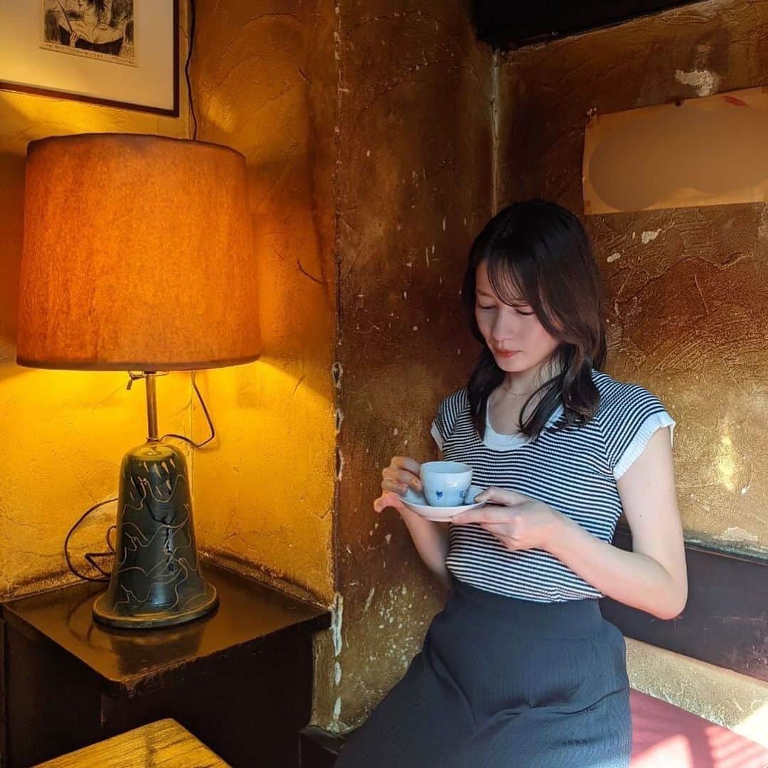宇内梨沙さんのインスタグラム写真 - (宇内梨沙Instagram)「夏でも ホットコーヒー派☕️  深煎りが好き。」8月31日 15時33分 - risaunai