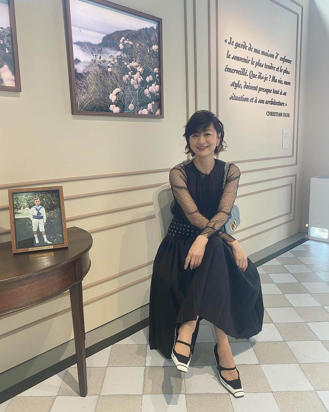 富岡佳子さんのインスタグラム写真 - (富岡佳子Instagram)「「DIOR PRESTIGE」 7年ぶりにグランド リニューアルする「プレステージ ラクレーム N」の発売を記念したイベントが東京原宿jingにて期間限定で開催されます。  スキンケアのために生まれた初めてのバラ、グランヴィル ローズをはじめ、ディオールとローズが紡ぐ物語をご体感いただけます。 エネルギーに満ち溢れた薔薇の香りに包まれた会場で、最後は動画も撮ってみましたよ。 スワイプしてみて下さいね！  プレステージの魅力とともにChristian Diorの素敵なノルマンディーの生家も一部再現されております。 是非この機会にお立ち寄り下さいね！ #ディオールプレステージ  #ザローズギャラリー #pr」8月31日 16時20分 - yoshikotomioka