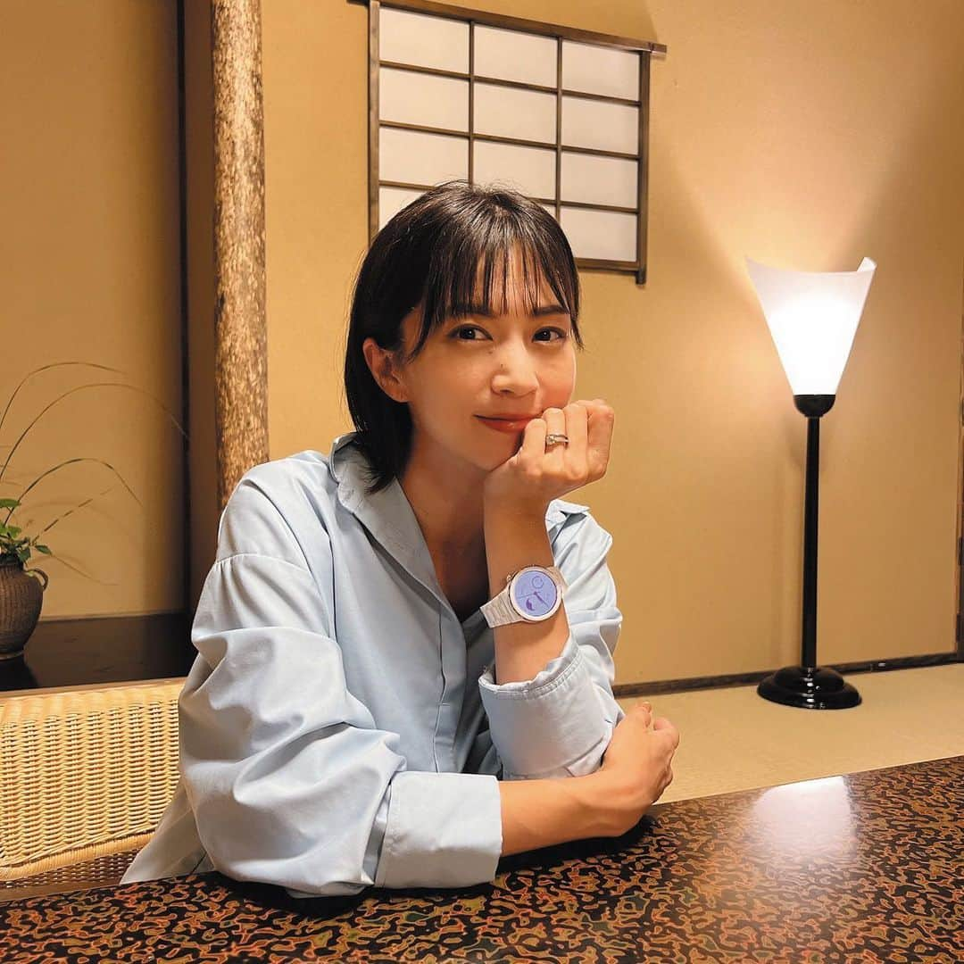 安田美沙子さんのインスタグラム写真 - (安田美沙子Instagram)「HUAWEI WATCH GT 3 Pro は白くてラグジュアリーな感じが、お洋服にも合わせやすい✨ 男性にも使いやすそうです✨  私は旅先に連れてきました🤍 バッテリーが7日間持つので充電器を持っていく必要がなくて、楽でした✨  ついつい寝不足になる私は 寝る時に付けて、睡眠時間をきちんと把握するように意識✨  自分のことを管理できるから とっても頼もしい存在です❤️  #watch #fasion #white #sleep #healthcare #huawei #pr」8月31日 18時49分 - yasuda_misako