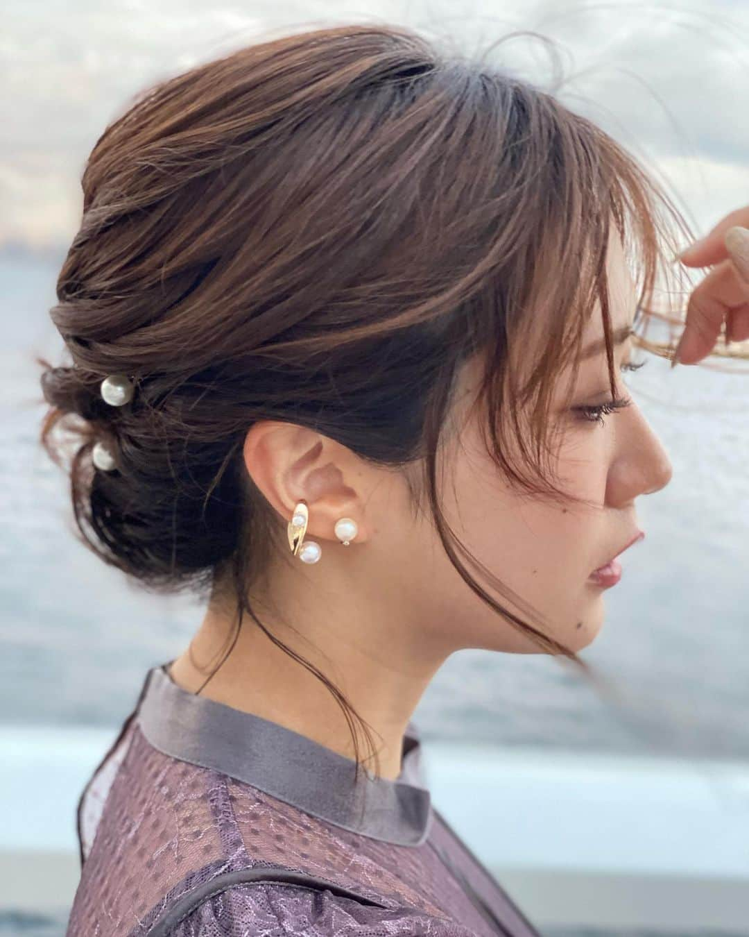 藤澤響花さんのインスタグラム写真 - (藤澤響花Instagram)「久々のヘアセット💆🏻‍♀️ どうかな？  #結婚式ヘアアレンジ#結婚式コーデ#結婚式ヘアセット#パーティードレス##パーティーヘア#パーティーコーデ#ヘアアレンジ#アップスタイル#ヘアセット#ヘアアクセサリー#パールピアス#イヤーカフ#weddinghair#partydresses#hairaccessory#hairstyle#hairmakeupdiary」8月31日 21時48分 - kyoka_fujisawa