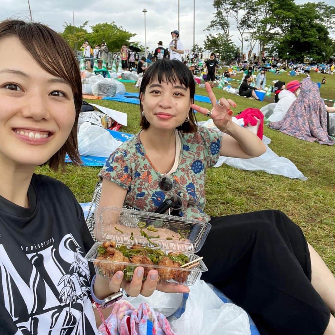 高橋真理恵さんのインスタグラム写真 - (高橋真理恵Instagram)「* 今年の夏は、 主に涼しい時間に活動していましたが、 お祭りに参加したり、 音楽フェスに行けたり、 公園に行ったり、 出来て嬉しかったです☺️  8月中にでも夏らしい写真の投稿をしたいな、 と思いつつ、 9月になってしまいました😂」9月2日 9時46分 - marie___takahashi