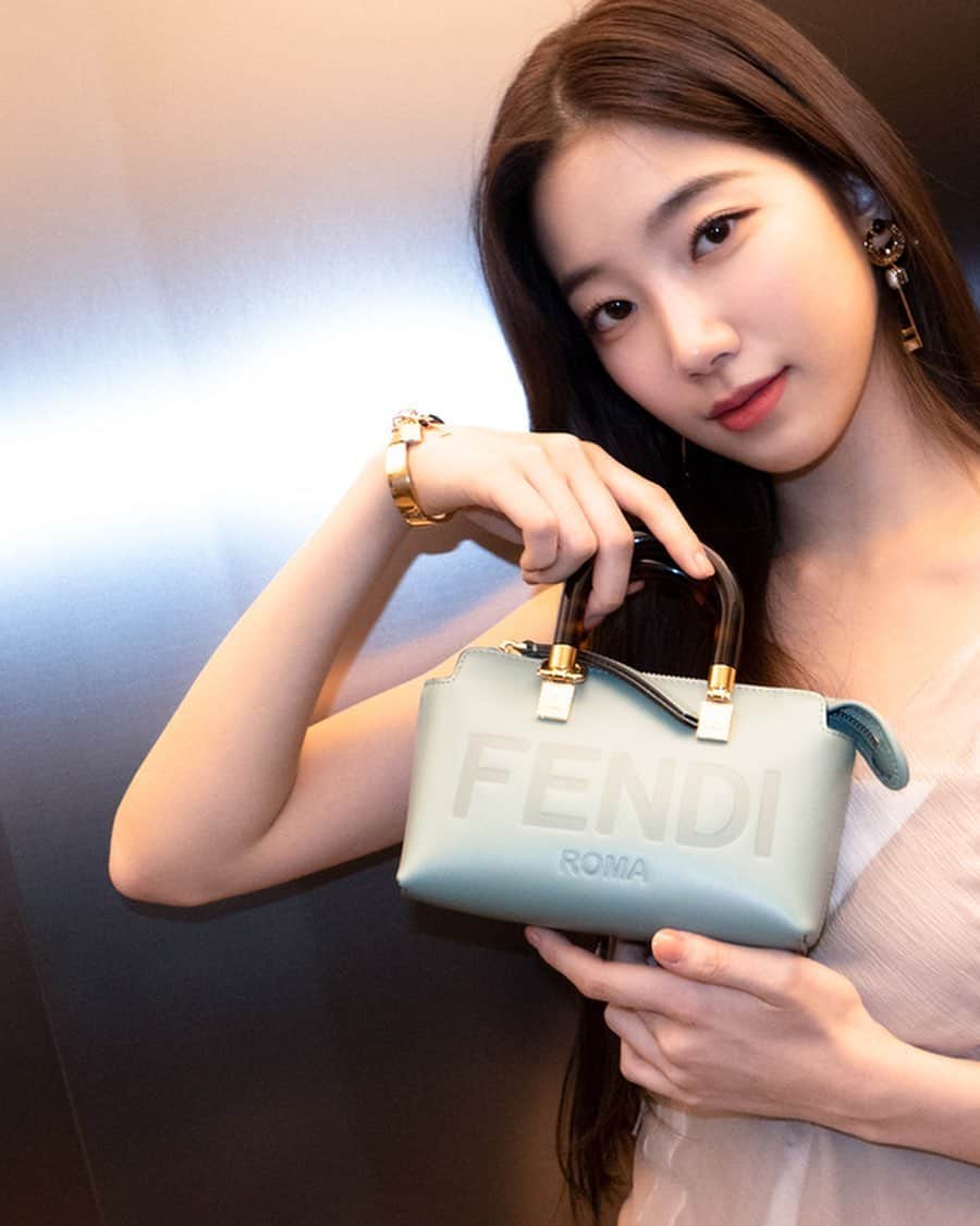 KAZUHAさんのインスタグラム写真 - (KAZUHAInstagram)「@fendi #FendiFW22 #FendiByTheWay #ad」9月2日 16時51分 - zuhazana