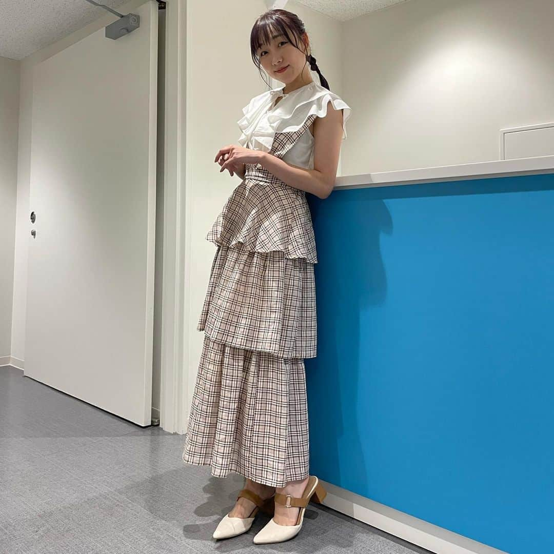 須田亜香里さんのインスタグラム写真 - (須田亜香里Instagram)「【嬉しいお知らせ】 須田亜香里地上波ゴールデン初レギュラー番組が決定しました㊗️🙌  SKE48卒業のこのタイミングで地元局でこうして番組が決まるなんて、本当に夢のようです。  テレビ愛知 毎週土曜18:30〜 [千原ジュニアの愛知あたりまえワールド] 10月15日スタートですが 今夜は # 0放送🫶 ロキポで配信もあると思います✨ 愛知のあたりまえを紹介する番組ですが、愛知の方はもちろん、全国の皆様に興味を持って愛おしく思っていただけると嬉しいです！ よろしくお願いします😚💖  #愛知あたりまえ」9月3日 19時27分 - akarisuda