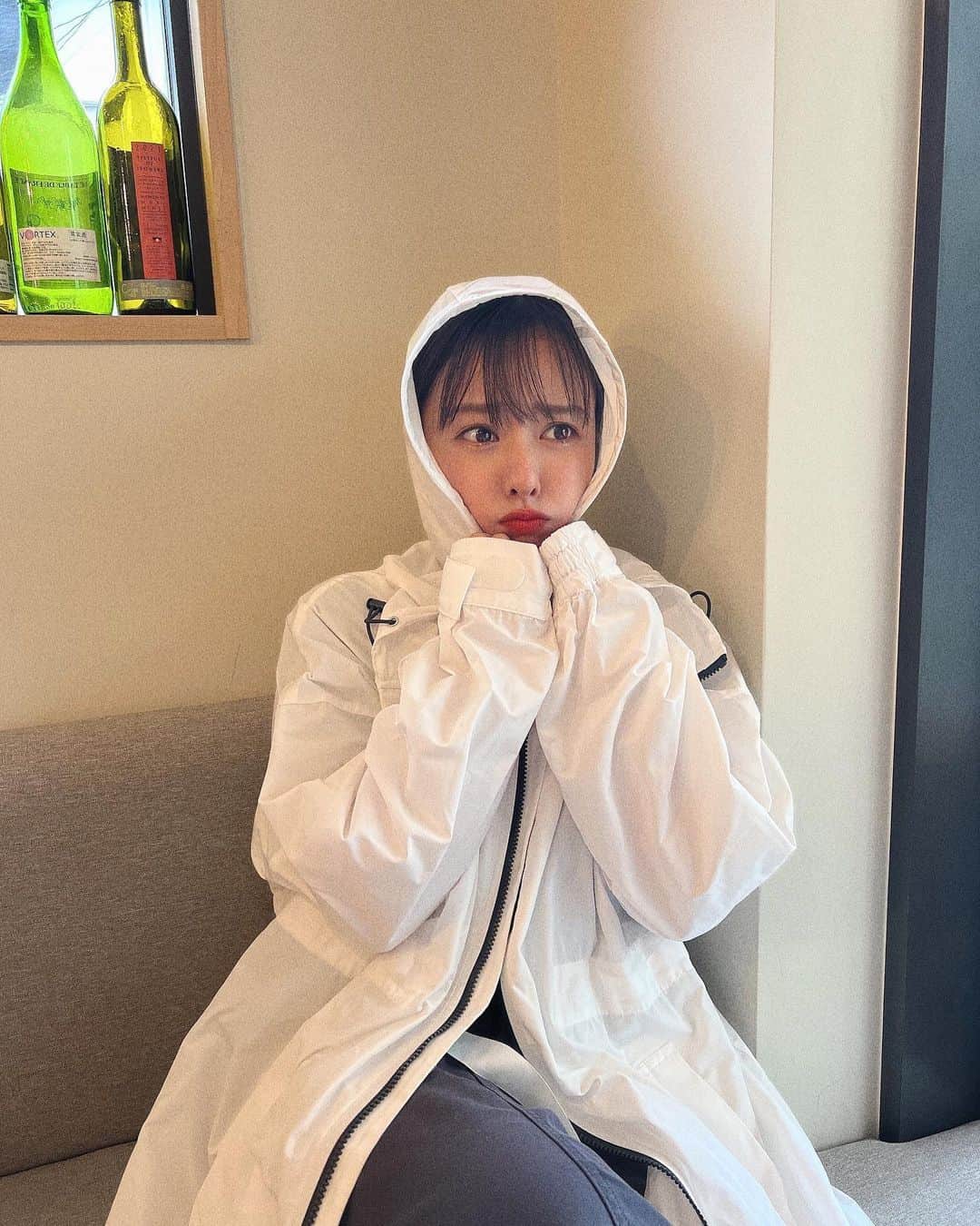 山田菜々さんのインスタグラム写真 - (山田菜々Instagram)「久しぶりにちゃんと インスタ用の写真撮ろうと思って、 なにしたらいいかわからなくて ぶりっ子した写真を撮ってもらったら 思いの外全部同じ顔しかしてないし、 だけどまぁ載せるか〜☺︎と思ってたら ぶりっ子は嫌いだとお友達に話されて 危うくボツにするところだったけど、 そんなの関係ねぇ〜おっぱっぴぃ。」9月3日 20時51分 - tannana.yamada
