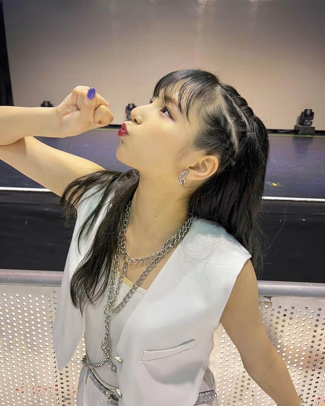愛来さんのインスタグラム写真 - (愛来Instagram)「☻ 昨日の写真 🎤 久しぶりにコメント返ししていきます！」9月3日 21時45分 ...