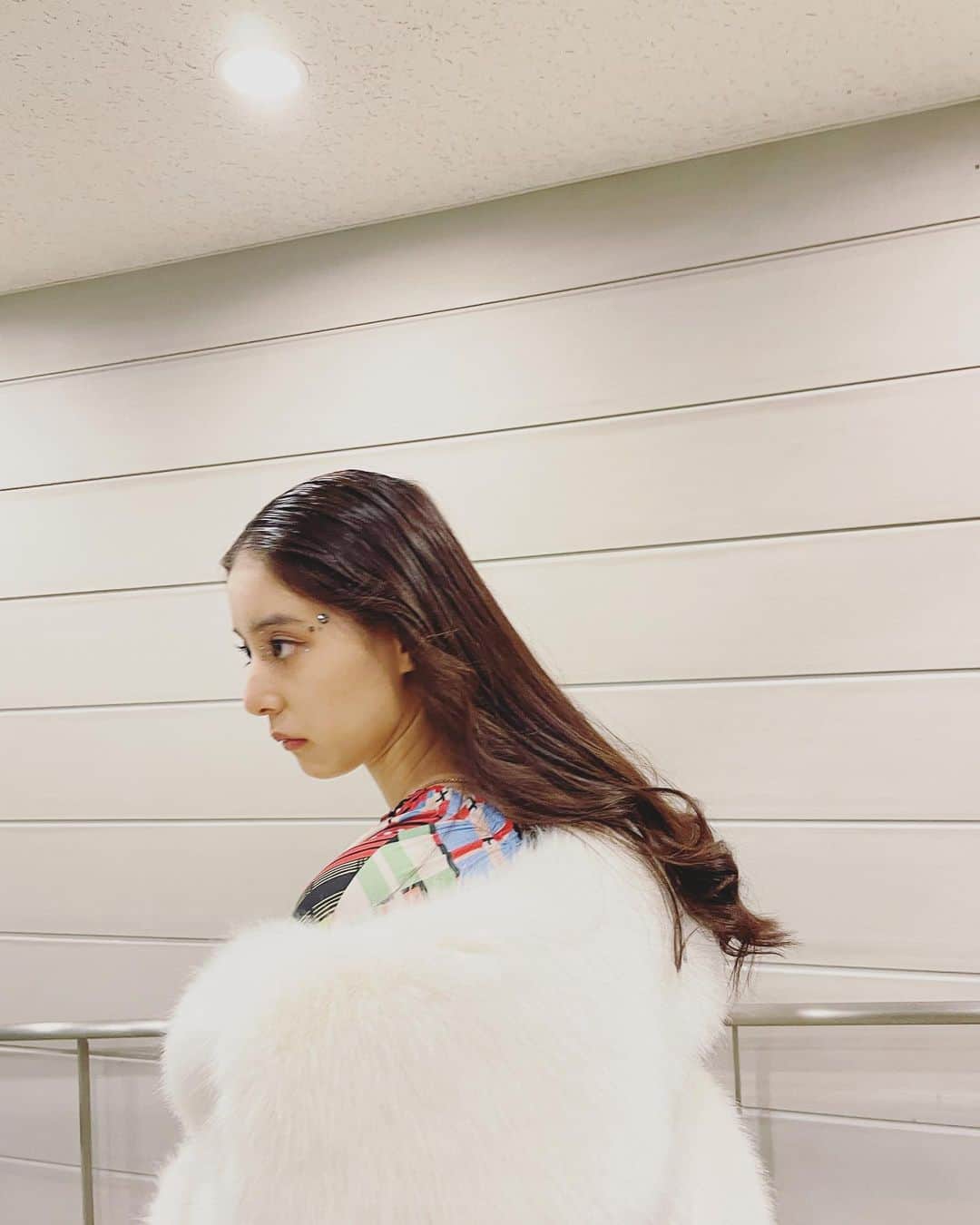 新木優子さんのインスタグラム写真 - (新木優子Instagram)「TGCトップバッターを歩かせていただきました‼︎ 久しぶりのTGC緊張しましたが、たくさんのペンライトや皆さんの笑顔が見れて本当に嬉しかったです🥺♡  ボードもありがとう🥰」9月3日 22時03分 - yuuuuukko_