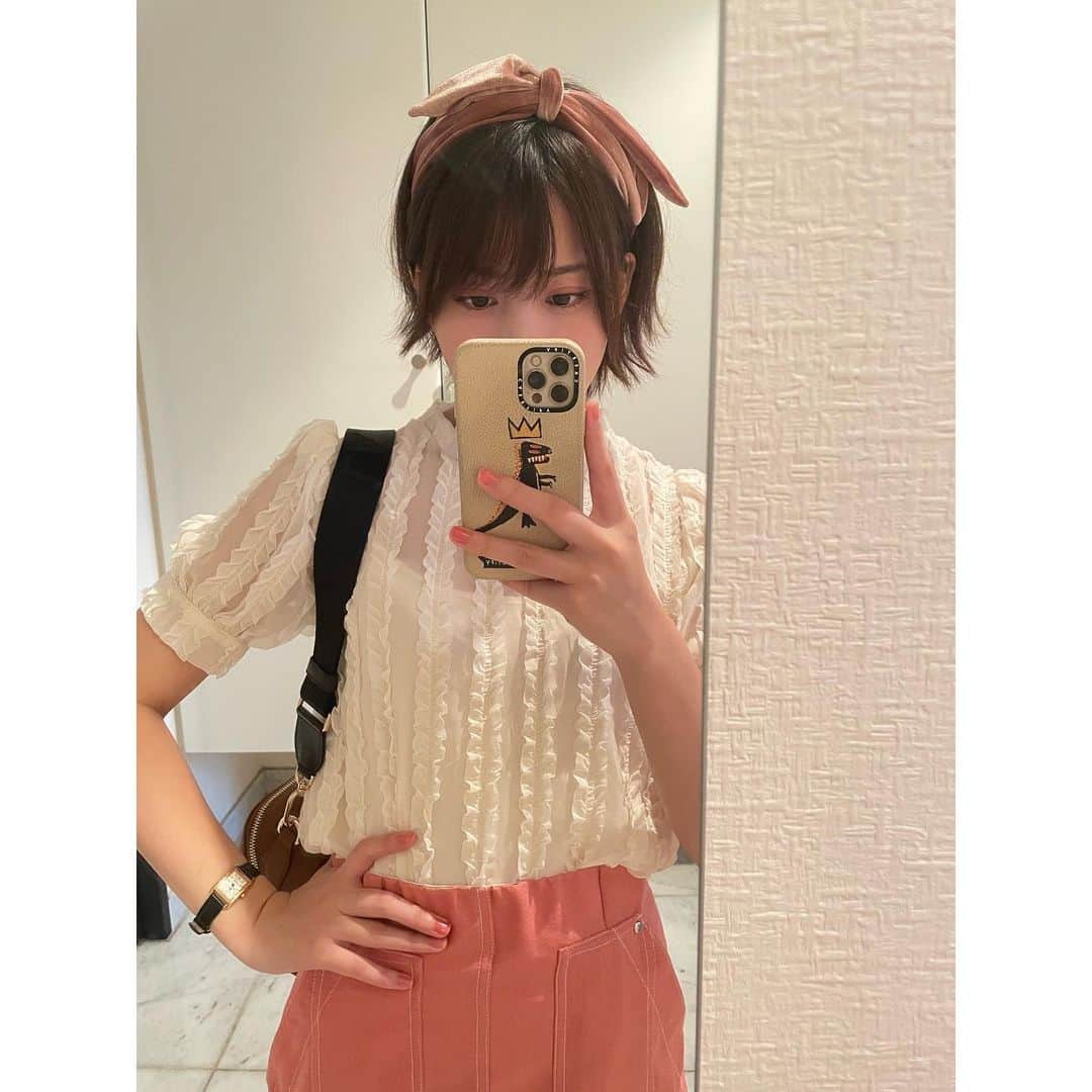 岡部麟さんのインスタグラム写真 - (岡部麟Instagram)「目立つから出かける時はピンクのヘアバンは外したけど(笑) 今日はピンクめでした〜🎟🍑🌷👛👚」9月3日 22時18分 - beristagram_1107