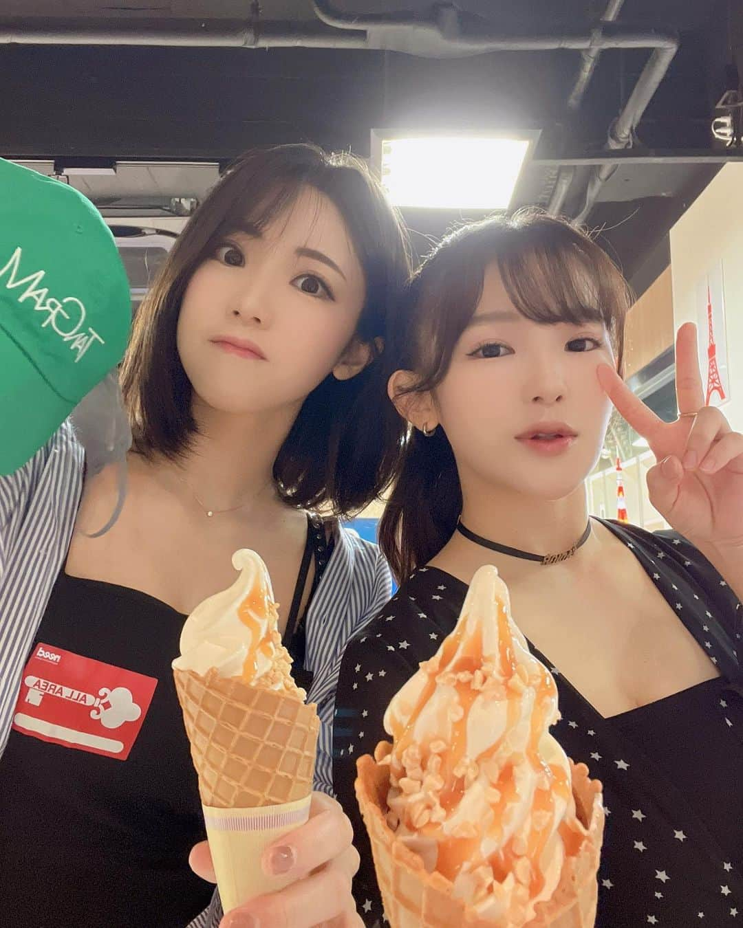 鈴木ふみ奈さんのインスタグラム写真 - (鈴木ふみ奈Instagram)「@wgp_japangrandprix  @wgpokerjapan   #WGP タッグマッチ、親友のじゅんちゃんと参戦してきたよ🗼  改めて思ったのは本当仲良いなあ〜と😂こんな大切に思えるお友達がいて私は幸せです✨  明日は勝ち撮った、最強女子決定戦。 頑張ります✊  #東京タワー #目指せ東京タワー #poker #ポーカー」9月4日 2時21分 - fuminasuzuki