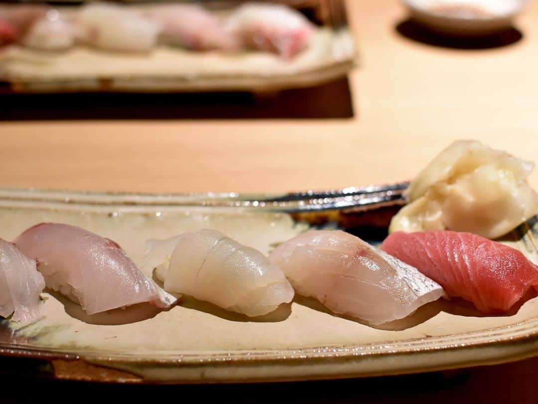 神田れいみさんのインスタグラム写真 - (神田れいみInstagram)「🍣  土瓶蒸しに秋を感じた日🍁  📍 @sushi_mikuni  旬の食材を使ったお料理、美味しかったです...♡」9月4日 18時56分 - kandareimi