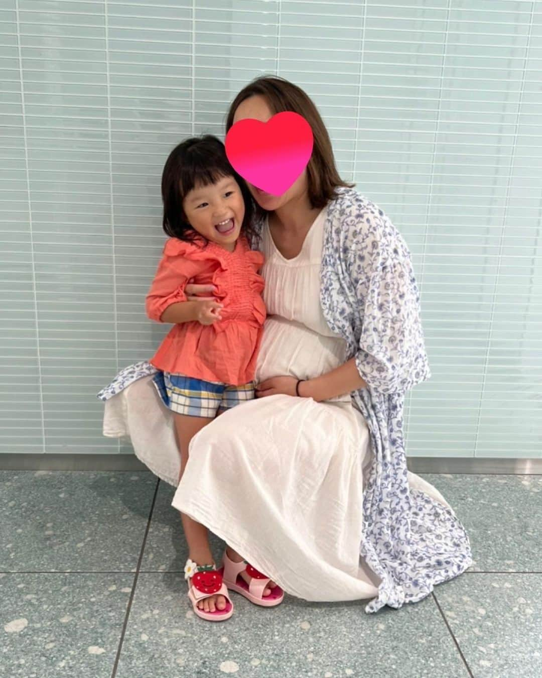 村方乃々佳さんのインスタグラム写真 - (村方乃々佳Instagram)「出産のためお母さんは入院です🤰 のんちゃん大好きだよ❣️  #村方乃々佳 #ののかちゃん #노노카 #nonokamurakata #ののちゃんねる #ののちゃん #もうすぐ会えるね #お母さん頑張れー💪」9月4日 21時18分 - nonochannel555