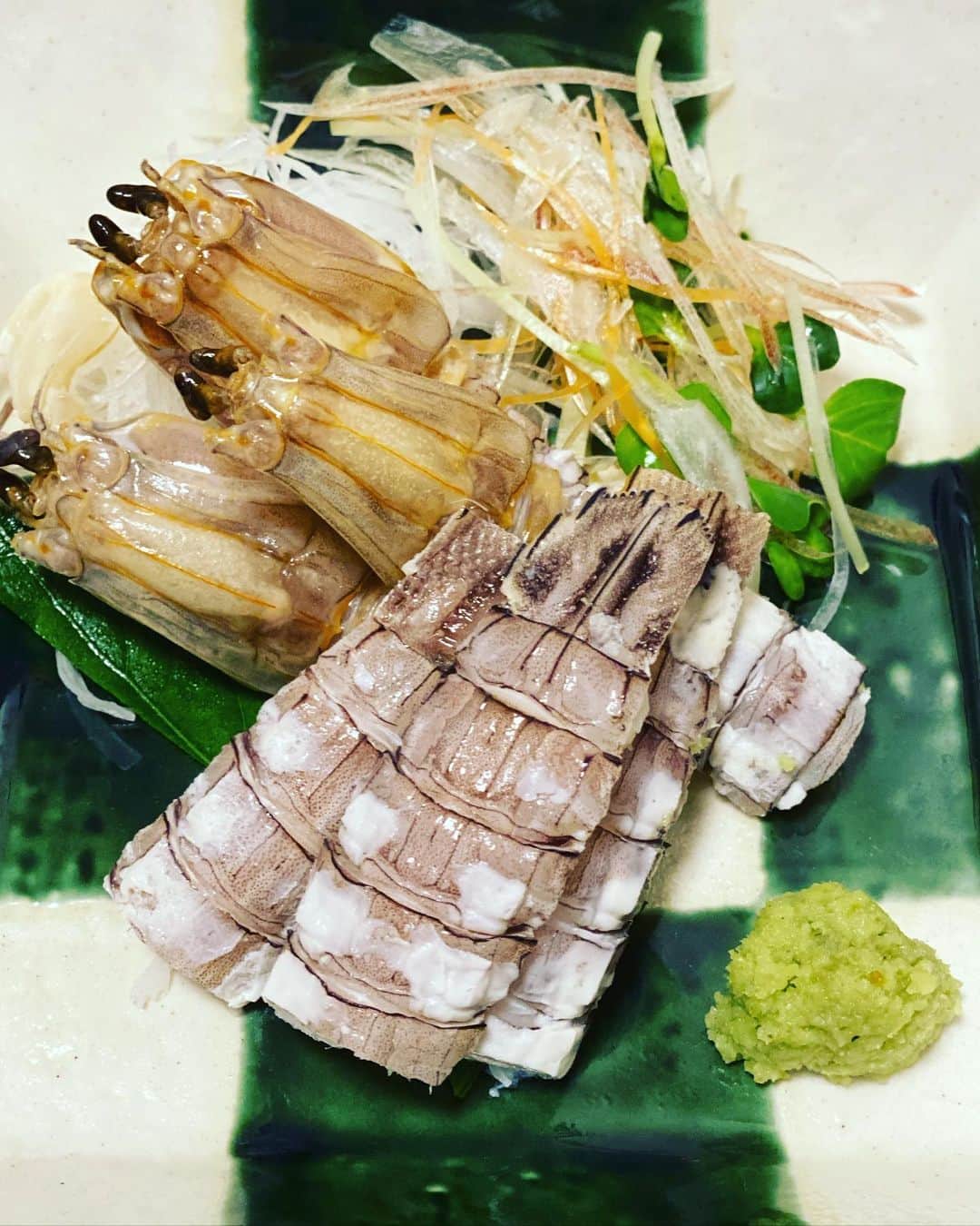 有吉弘行さんのインスタグラム写真 - (有吉弘行Instagram)「広島で美味しいの食べます。」9月5日 10時53分 - ariyoshihiroiki