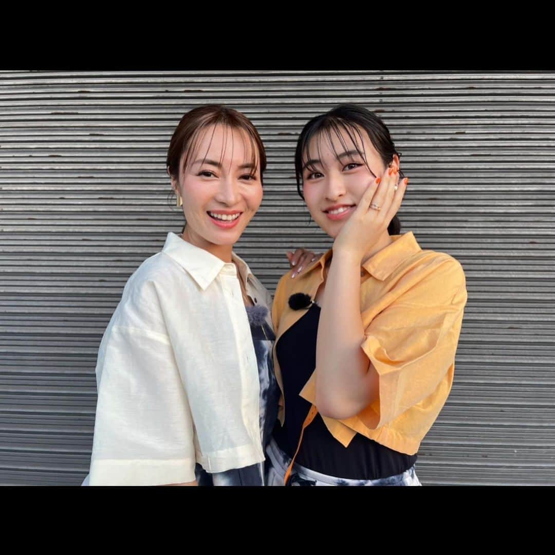 新山千春さんのインスタグラム写真 - (新山千春Instagram)「今週の木曜日に  モニタリング2時間スペシャルに娘の　もあと出演させていただきます✨  親子でオソロコーデの 衣装でした✨✨  親子であんなに驚いて 思わず発狂したのは、、笑笑😂  人生初の経験でした💕  ぜひぜひみてね！！  もあの誕生日に サプライズの手作り スイカアートの  YouTube！chiha roomも よかったらみてね✨  https://m.youtube.com/watch?v=dS6OE8YH6mQ  インスタはプロフィールからも YouTubeみれますよ💓  この夏は もあのdanceのステージとか 旅行とか、、、夏の終わりに  LADY GAGA様の ライブに行ったりと 3人で楽しんだ夏でした🙌🏾🙌🏾🙌🏾✨  #親子コーデ  #親子 #新山千春 #リンクコーデ #もあ #LADYGAGA #dance #モニタリング #chiharoom #YouTube」9月5日 16時01分 - chiharuuu_0114