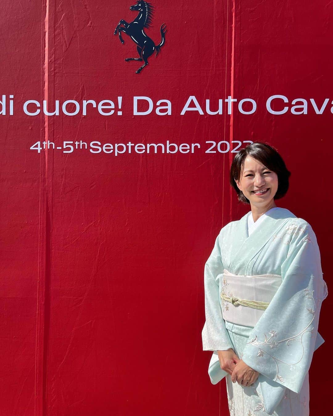馬場典子さんのインスタグラム写真 - (馬場典子Instagram)「今日は Grazie di cuore! Da Auto Cavallino （オートカヴァリーノより感謝を込めて）というイベントで司会をさせて頂きました！  一針一針手刺繍で仕上げられた、繍栄さんの美しいお着物と帯を身につけさせて頂き、感激♪  合間に会場に展示されたフェラーリたちと記念撮影。  Auto Cavallino さんとGLIONグループの感謝をお届けするお手伝い、無事出来ていますように。  #glion #glionmuseum  #autocavallino #ferrari #フェラーリ #繍栄 #着物 #馬場典子 #ばばちゃんネル」9月5日 18時56分 - baba_channel