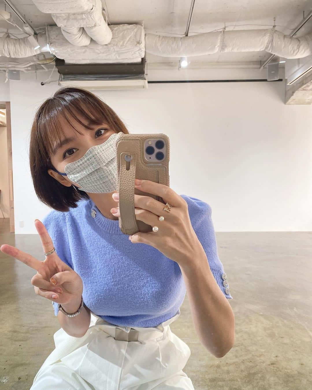 篠田麻里子さんのインスタグラム写真 - (篠田麻里子Instagram)「今日の私服✨ 暑いような？涼しいような？モコモコの日✌️  tops @zara  pants @fray_id   #私服#marikoday」9月5日 21時50分 - shinodamariko3