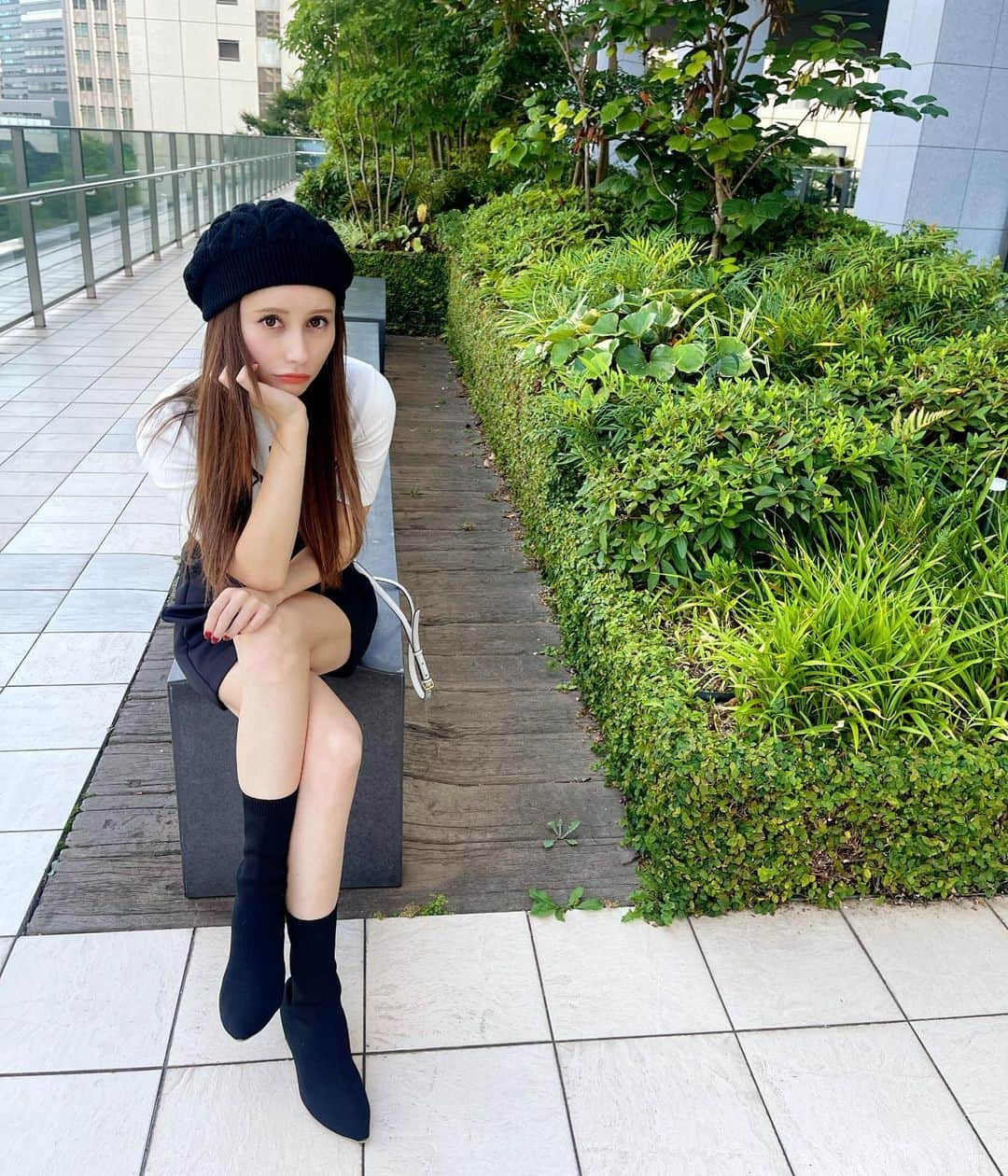 ダレノガレ明美さんのインスタグラム写真 - (ダレノガレ明美Instagram)「私服🌼 秋服にしたのにまだ夏だったー ニットベレー帽始めましたー✌️」9月6日 18時09分 - darenogare.akemi