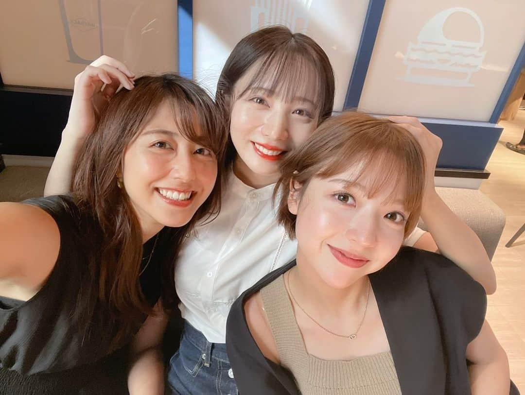 斎藤ちはるさんのインスタグラム写真 - (斎藤ちはるInstagram)「先日、2人に会って元気チャージしてきました☺️☺️ . 話が尽きない尽きない…🫶 空気感が変わらなくて好きだな〜 . . #愛未 と #まあや #一緒 に #お買い物 も #できました . . #和田まあや ちゃん@wada_maaya_official  #能條愛未 ちゃん @noujoami_official  #斎藤ちはる#テレビ朝日アナウンサー#テレビ朝日#テレ朝#アナウンサー#乃木坂46#乃木坂#一期生#１期生#チューリップ#仲良し#休日#お休みの日」9月6日 19時54分 - chiharu_saito_ex